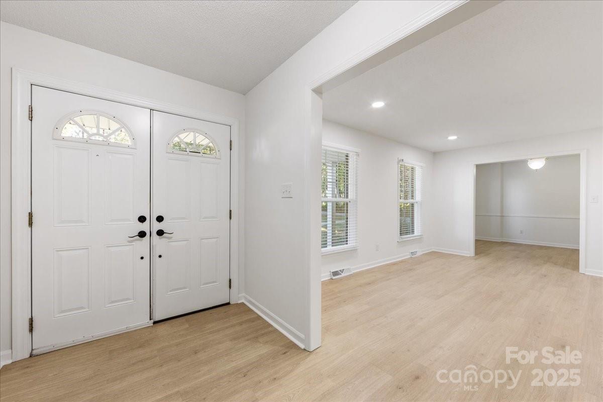 1840 Stoneyridge Drive