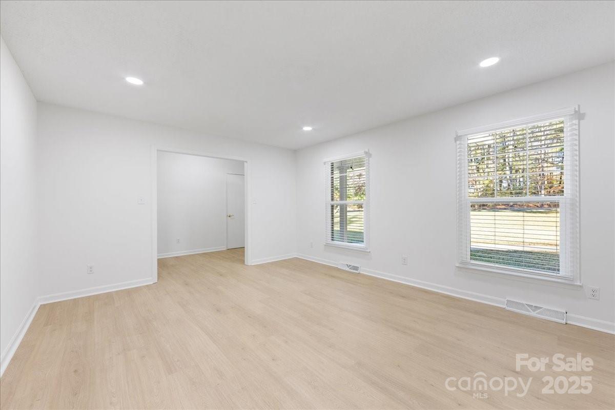 1840 Stoneyridge Drive