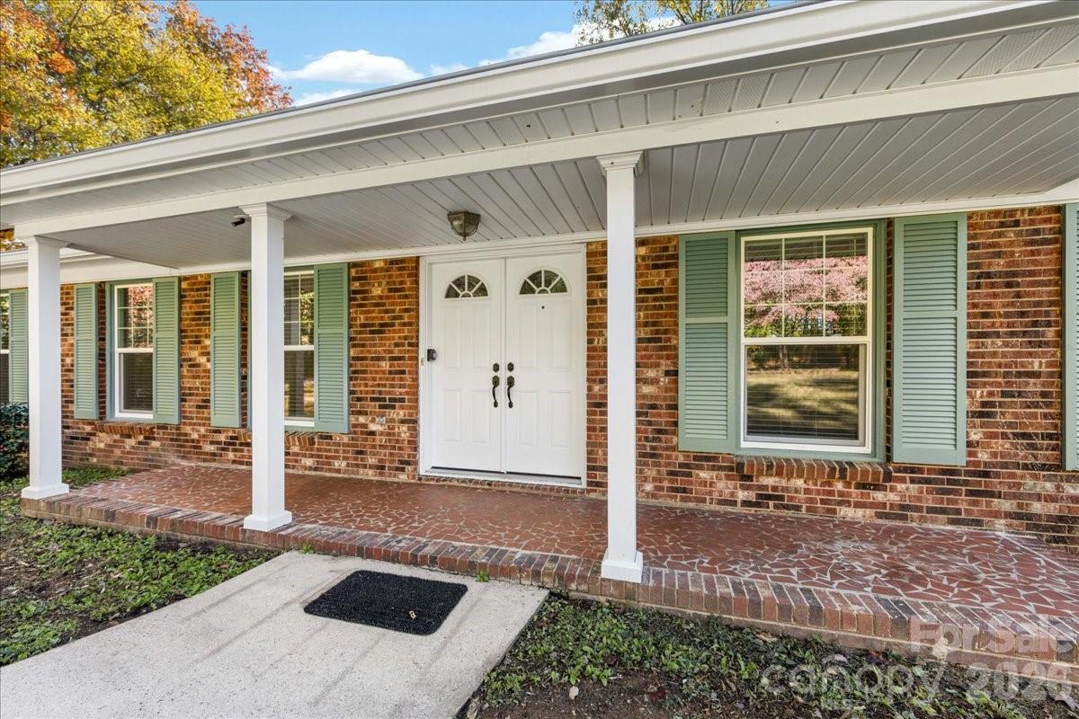 1840 Stoneyridge Drive