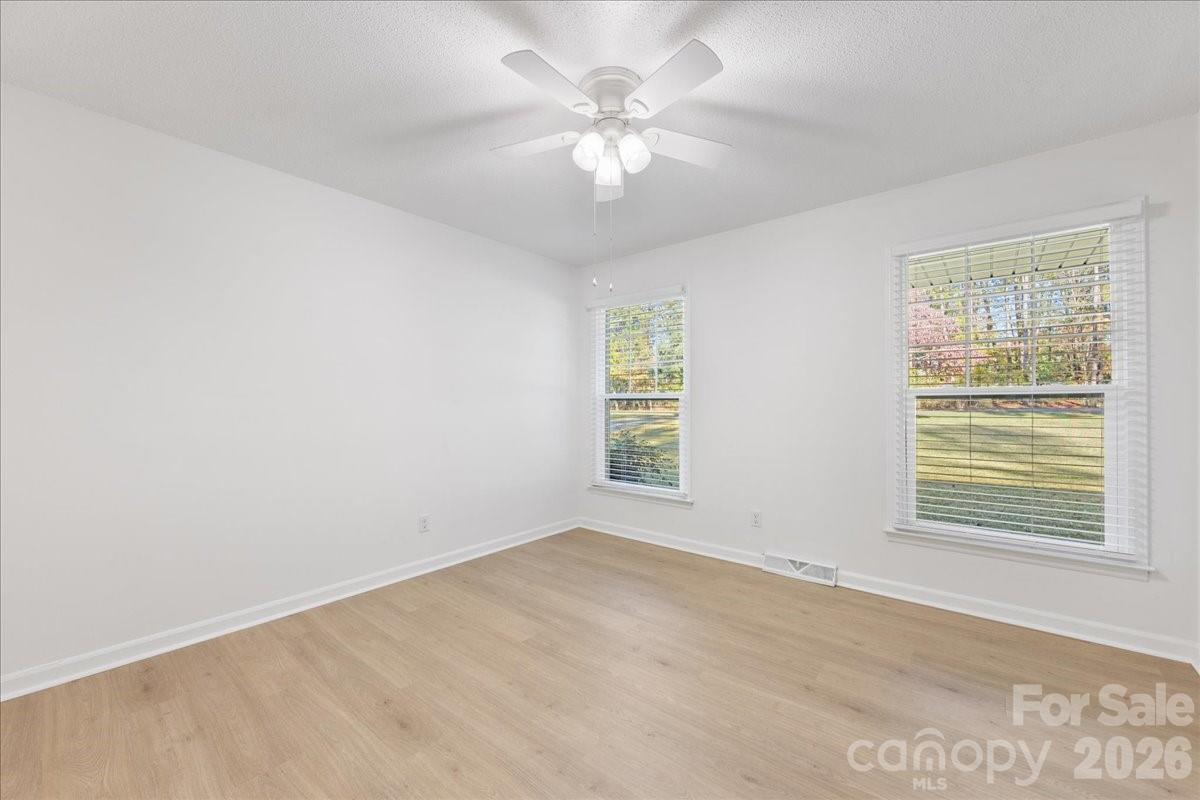 1840 Stoneyridge Drive