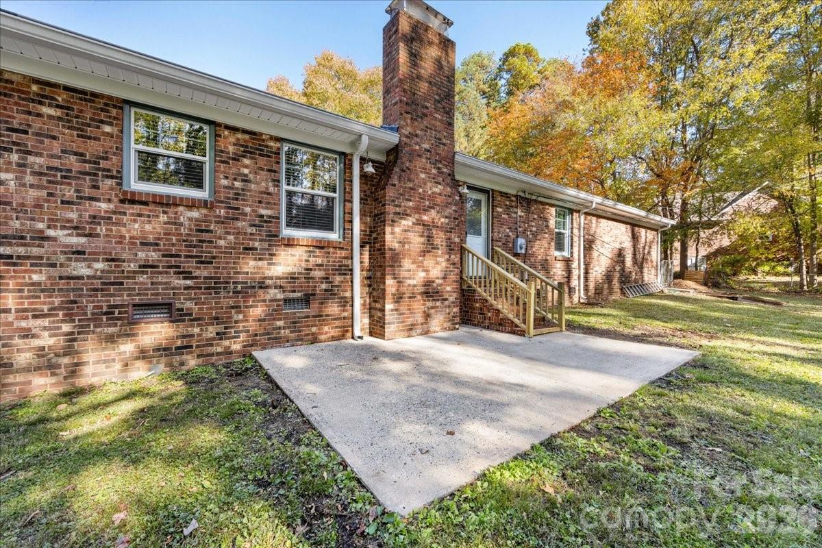 1840 Stoneyridge Drive