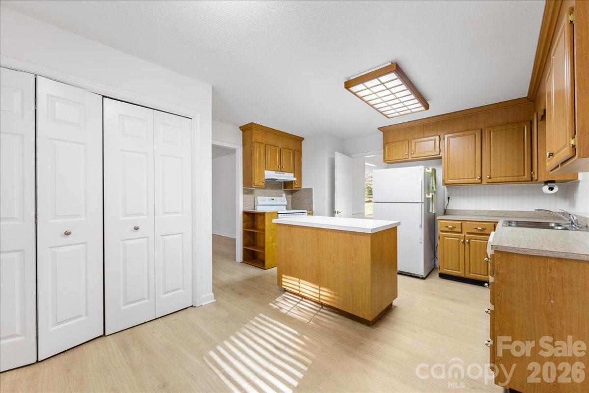 1840 Stoneyridge Drive