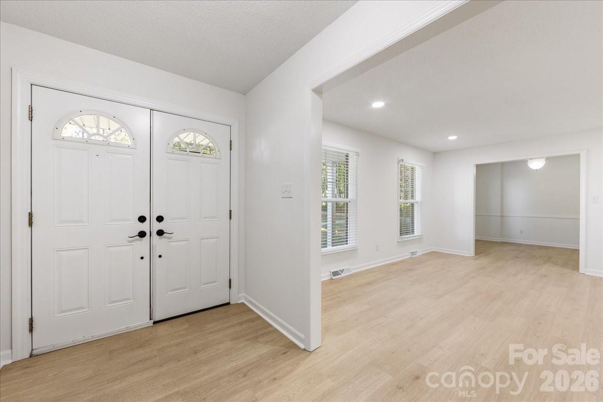 1840 Stoneyridge Drive