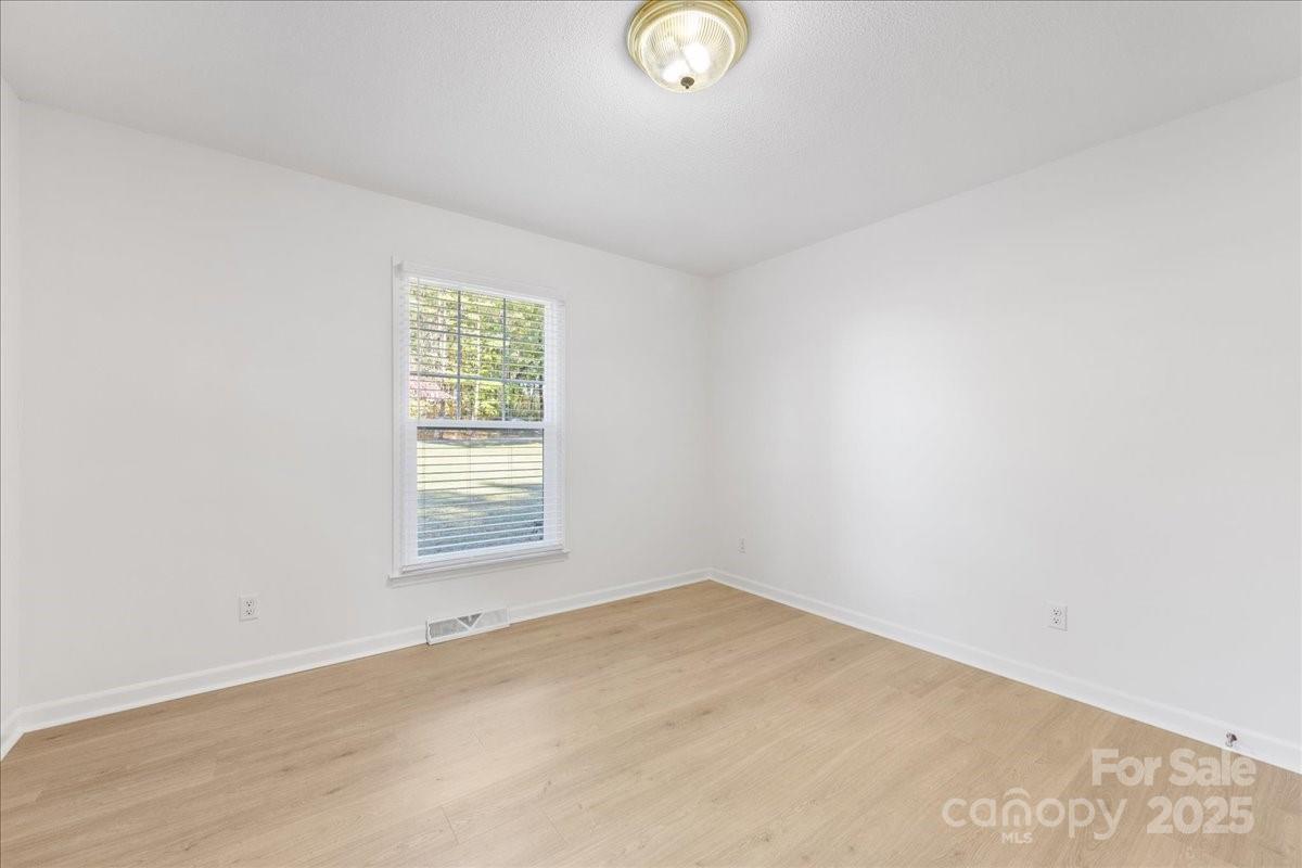 1840 Stoneyridge Drive