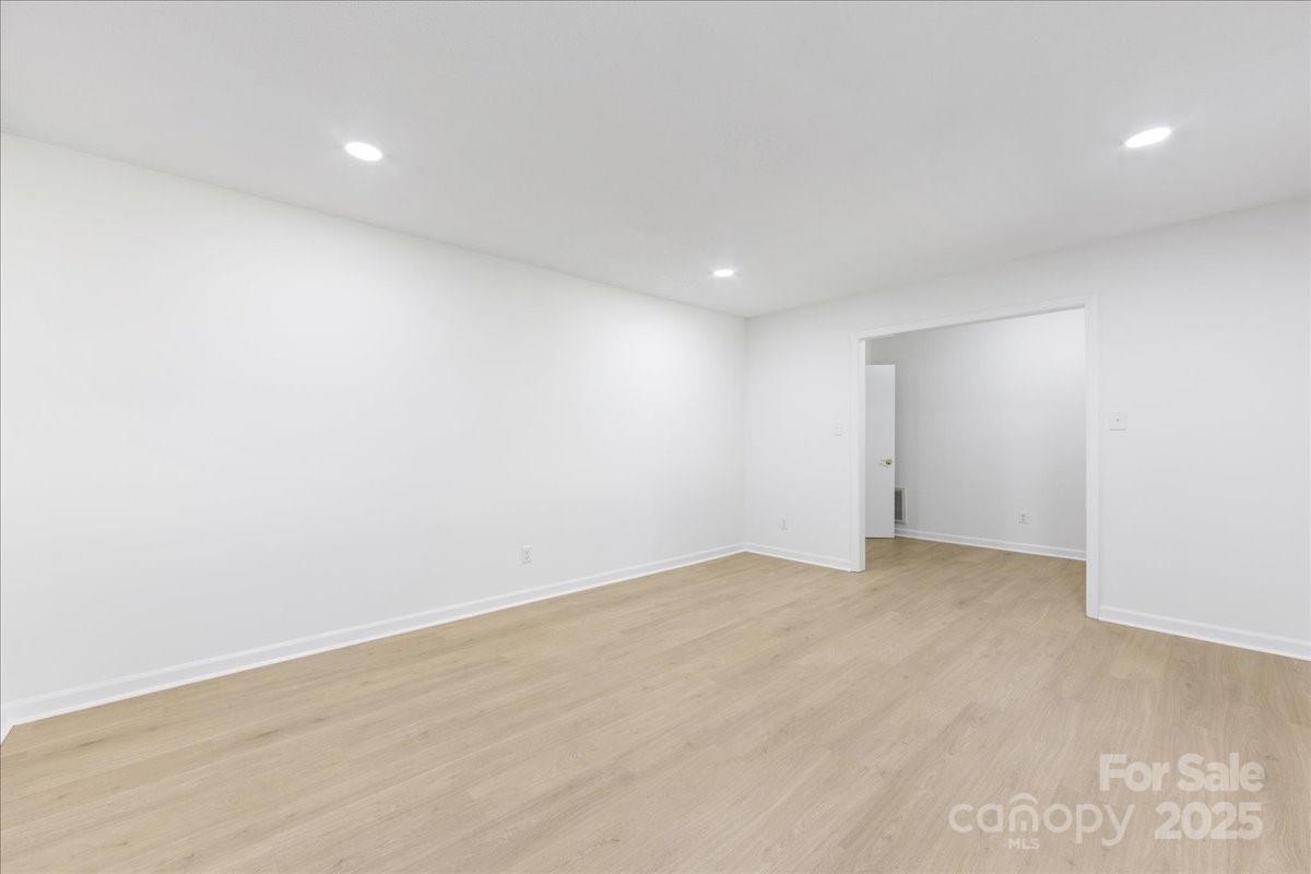 1840 Stoneyridge Drive