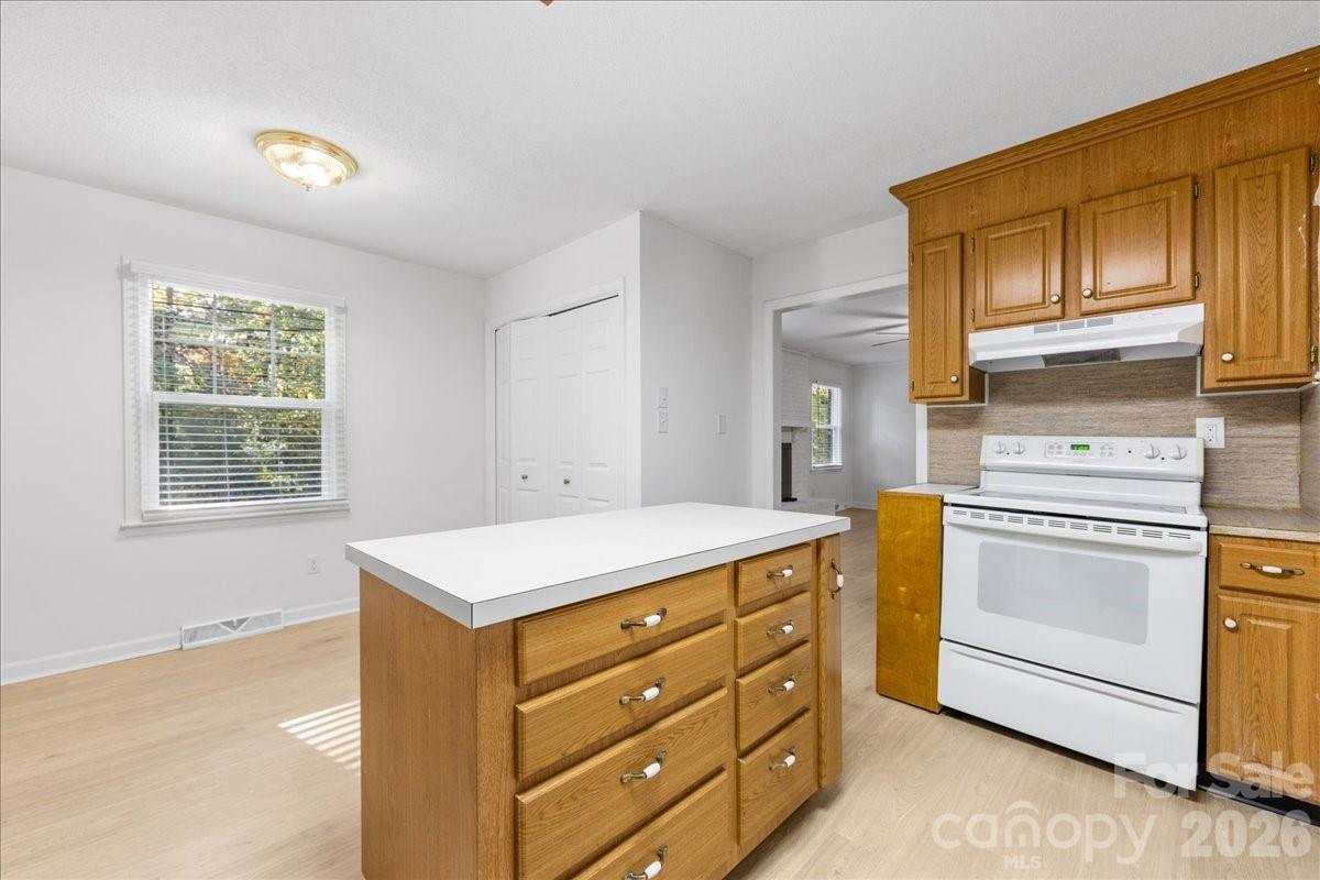 1840 Stoneyridge Drive