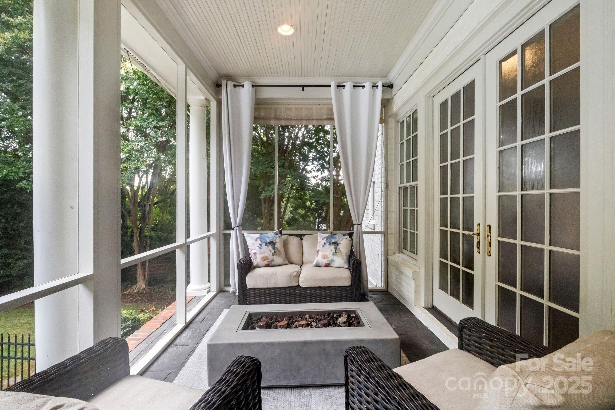 3605 Hampton Manor Drive