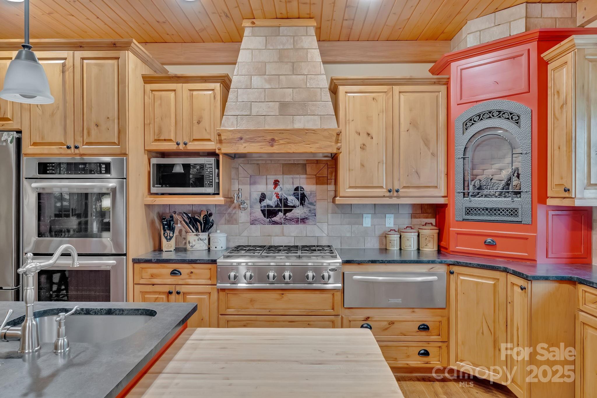 3 Shadow Brook Drive