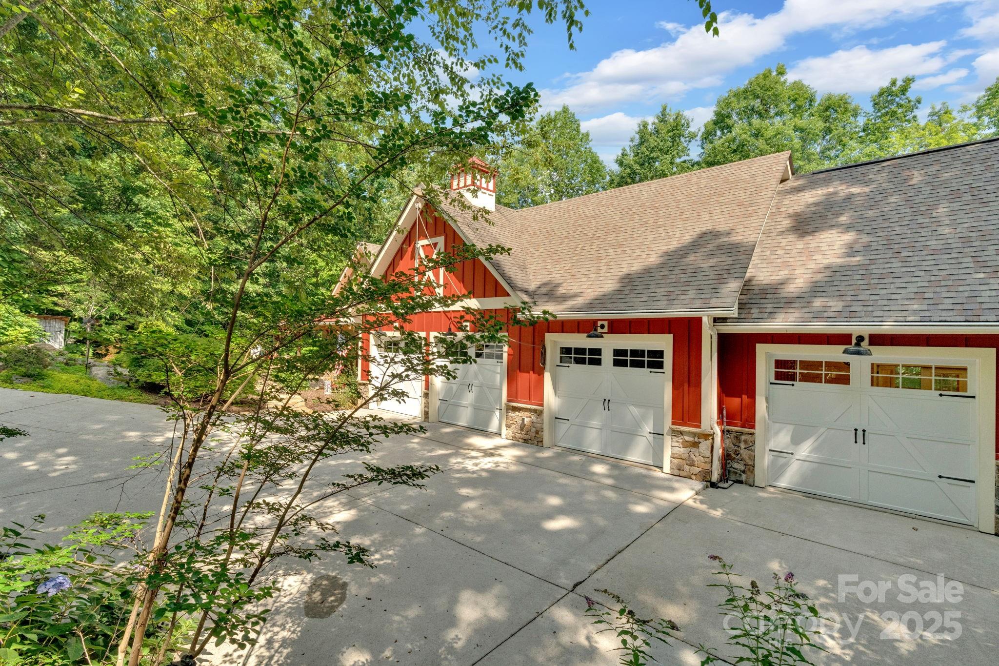 3 Shadow Brook Drive