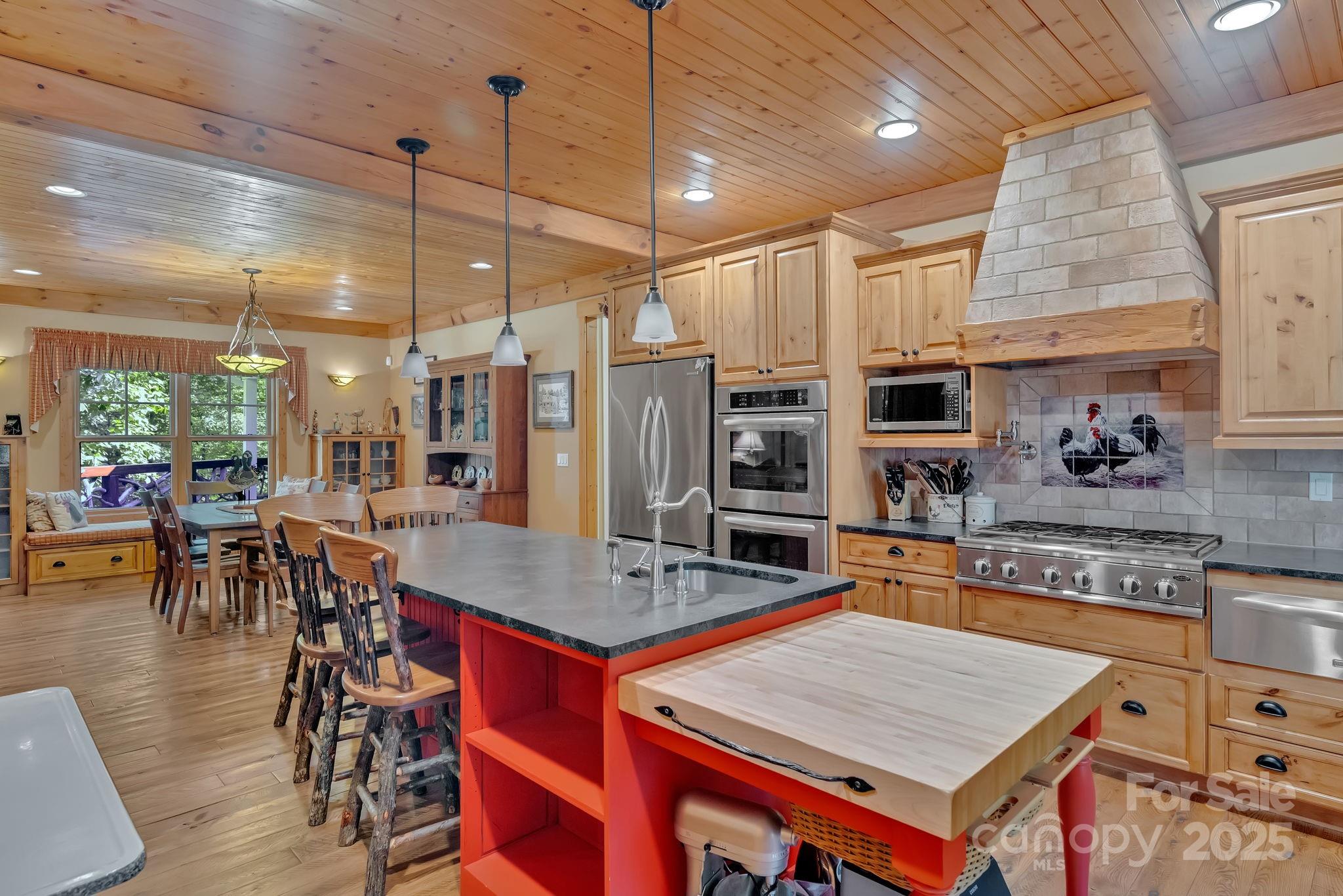 3 Shadow Brook Drive