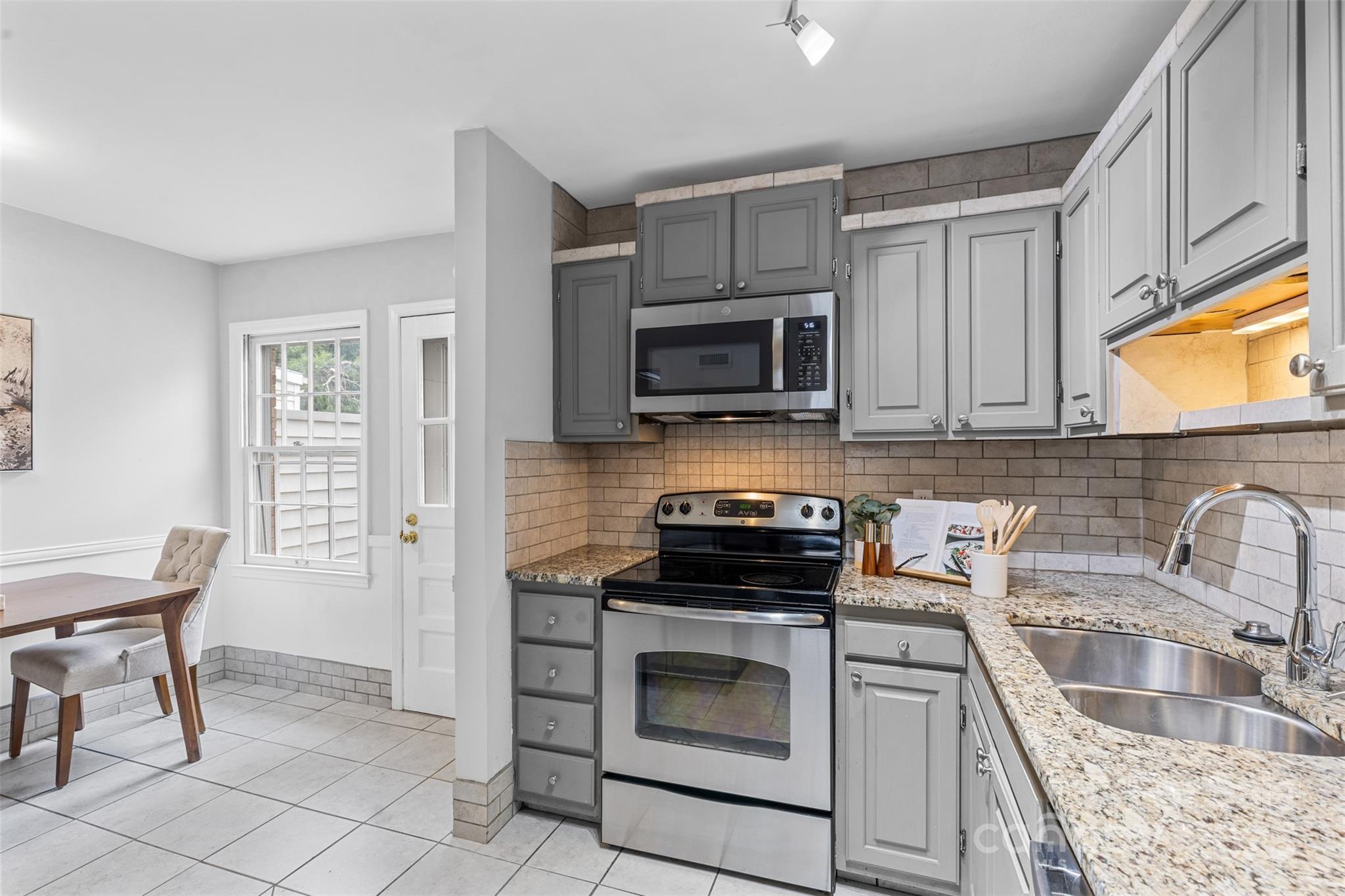 3720 Park Road Unit: K