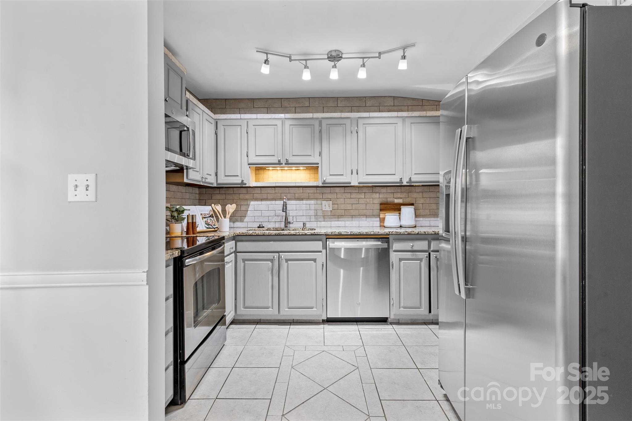 3720 Park Road Unit: K