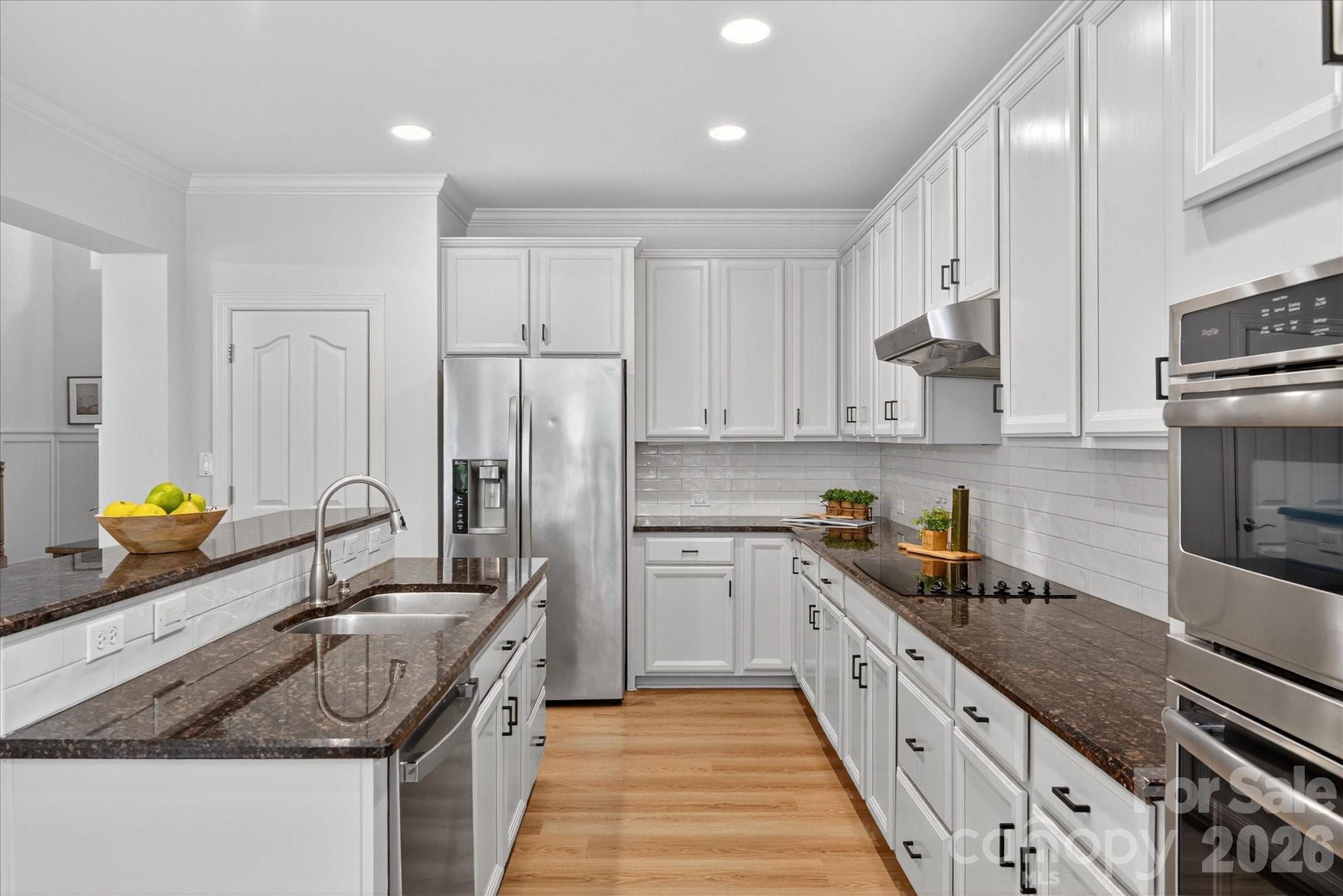 2416 River Oaks Drive