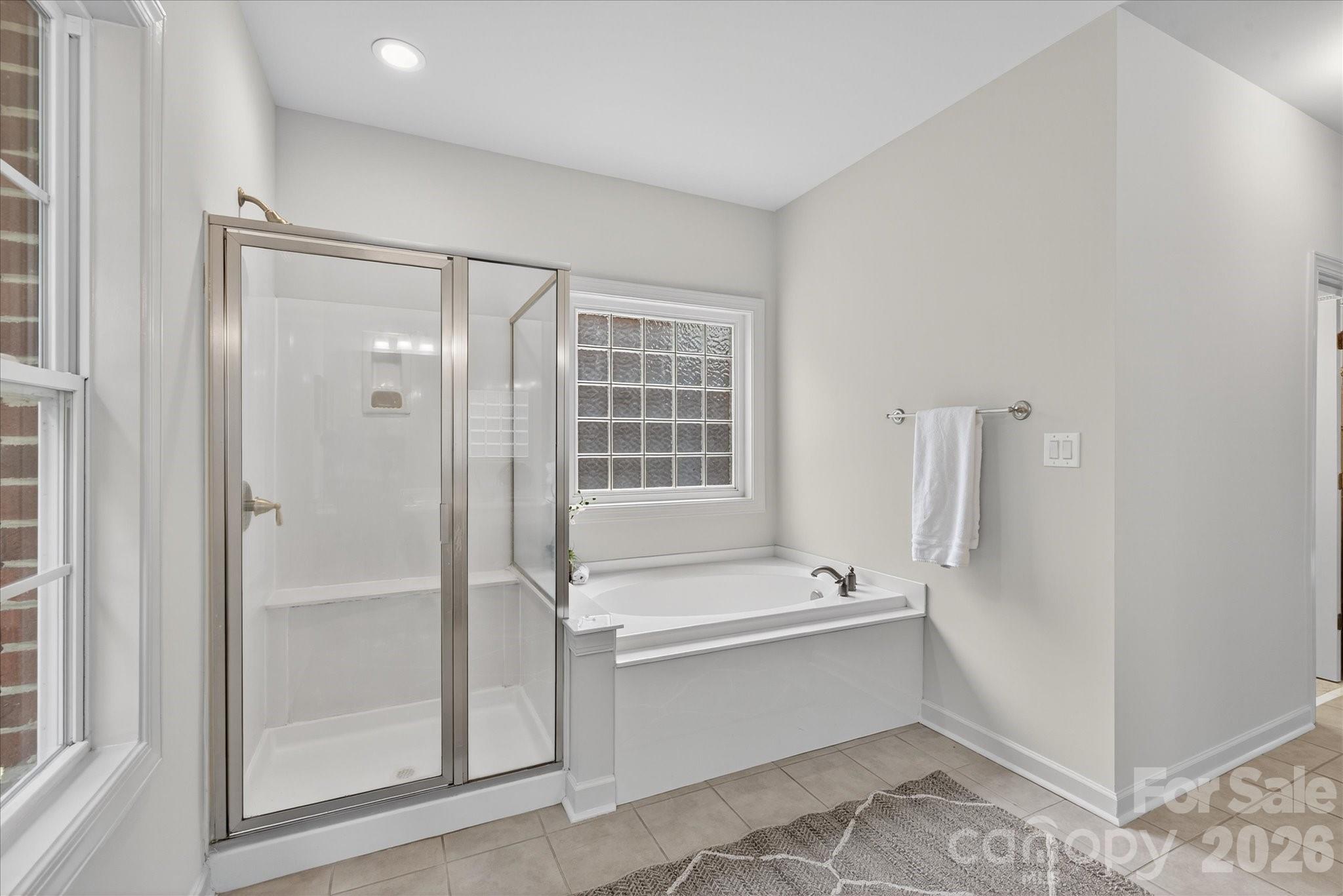 2416 River Oaks Drive