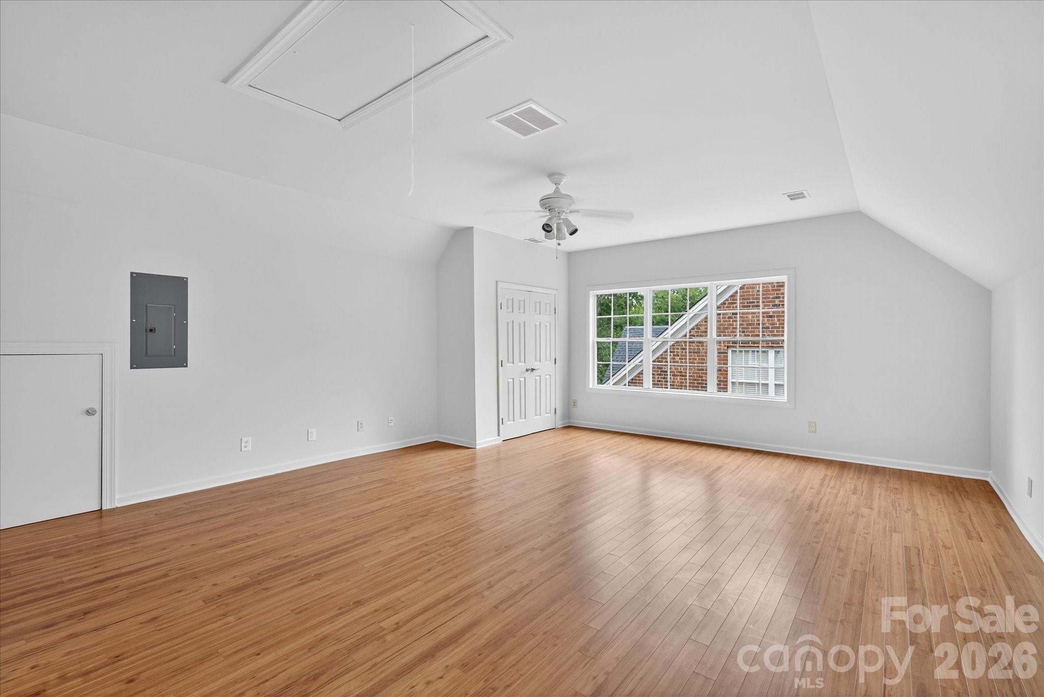 2416 River Oaks Drive