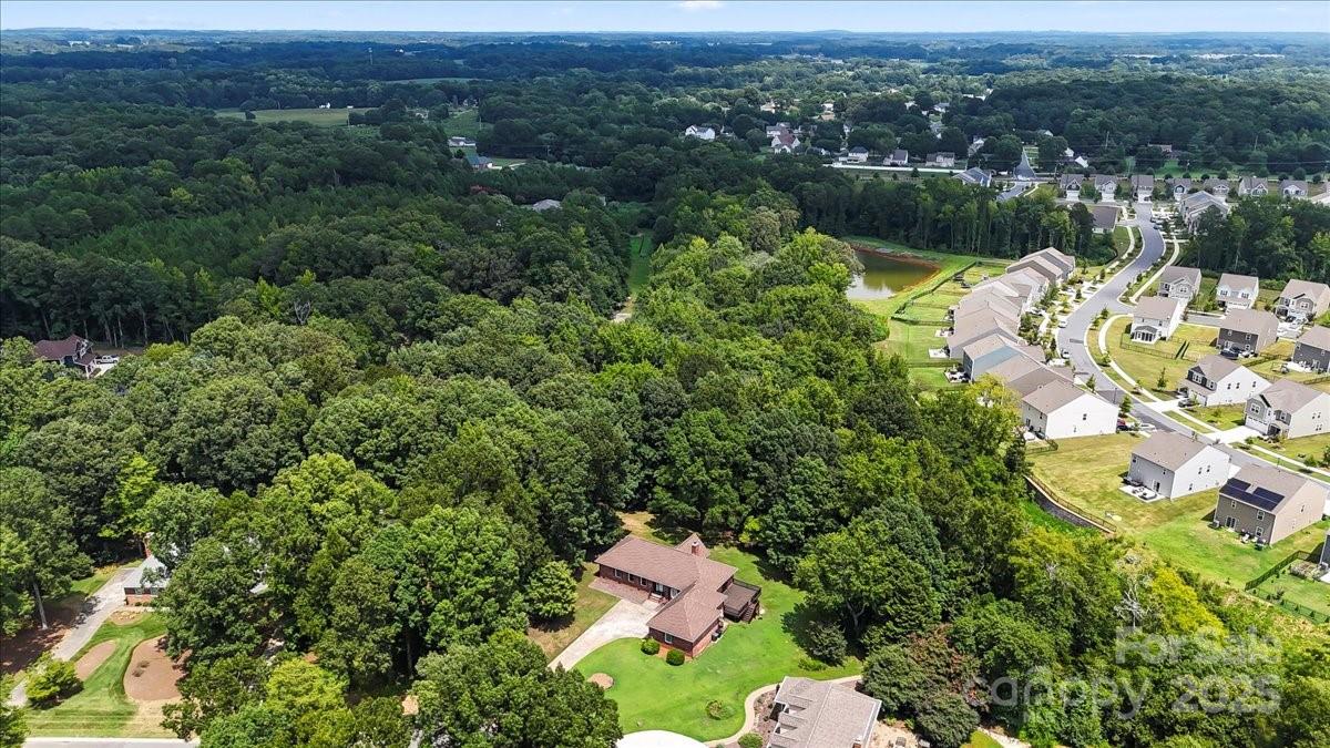 2502 Knights Court
