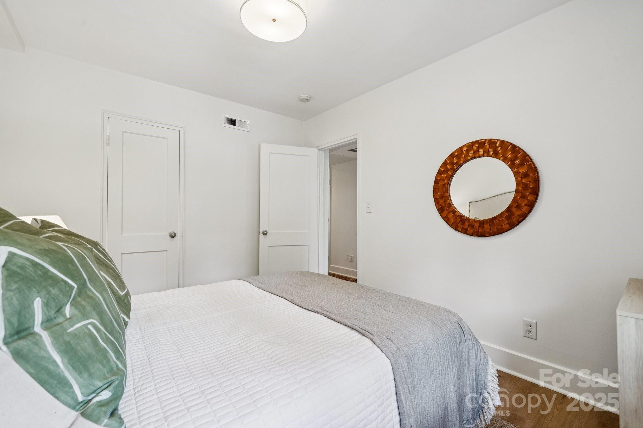 2421 Vail Avenue Unit: A6