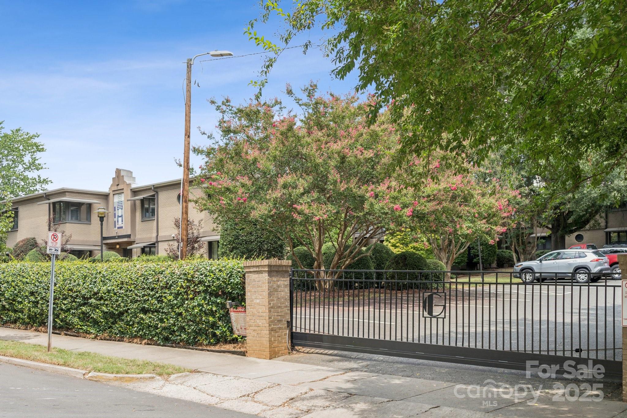 2421 Vail Avenue Unit: A6