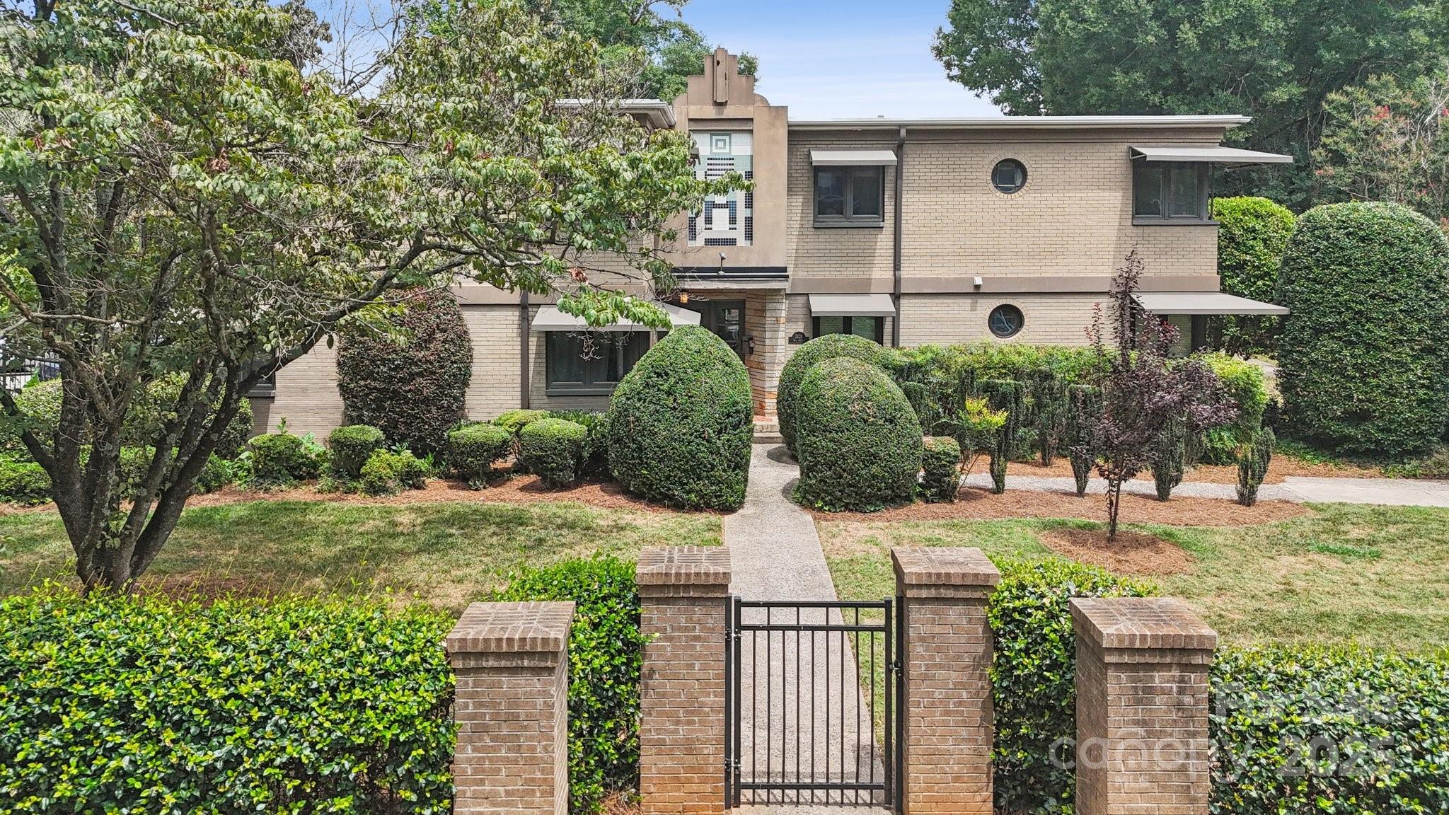 2421 Vail Avenue Unit: A6