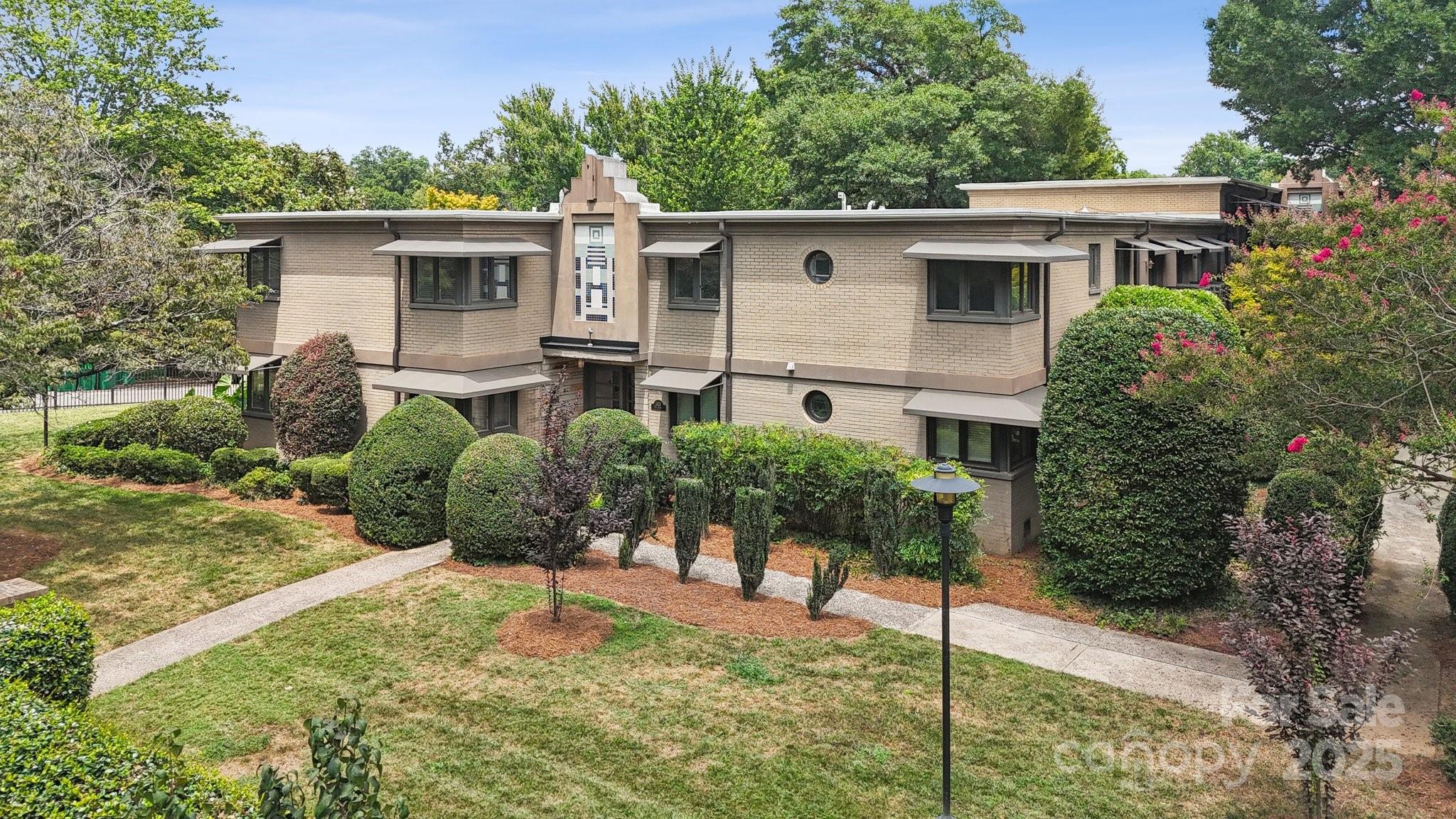 2421 Vail Avenue Unit: A6