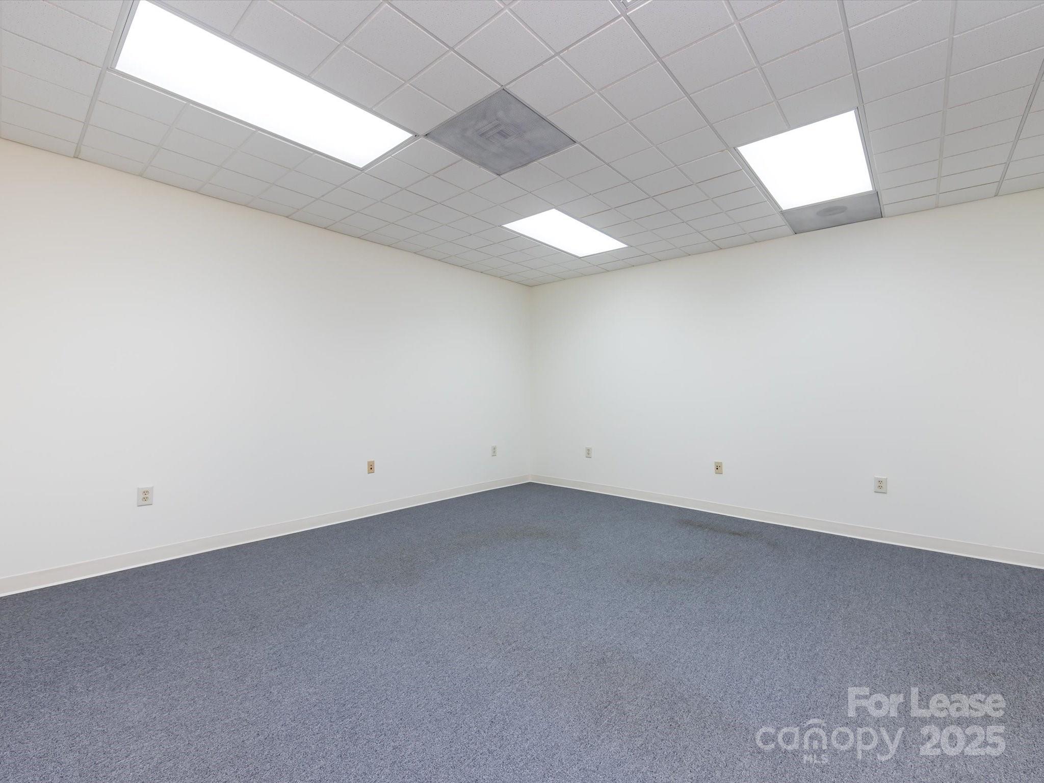 1812 W Morehead Street