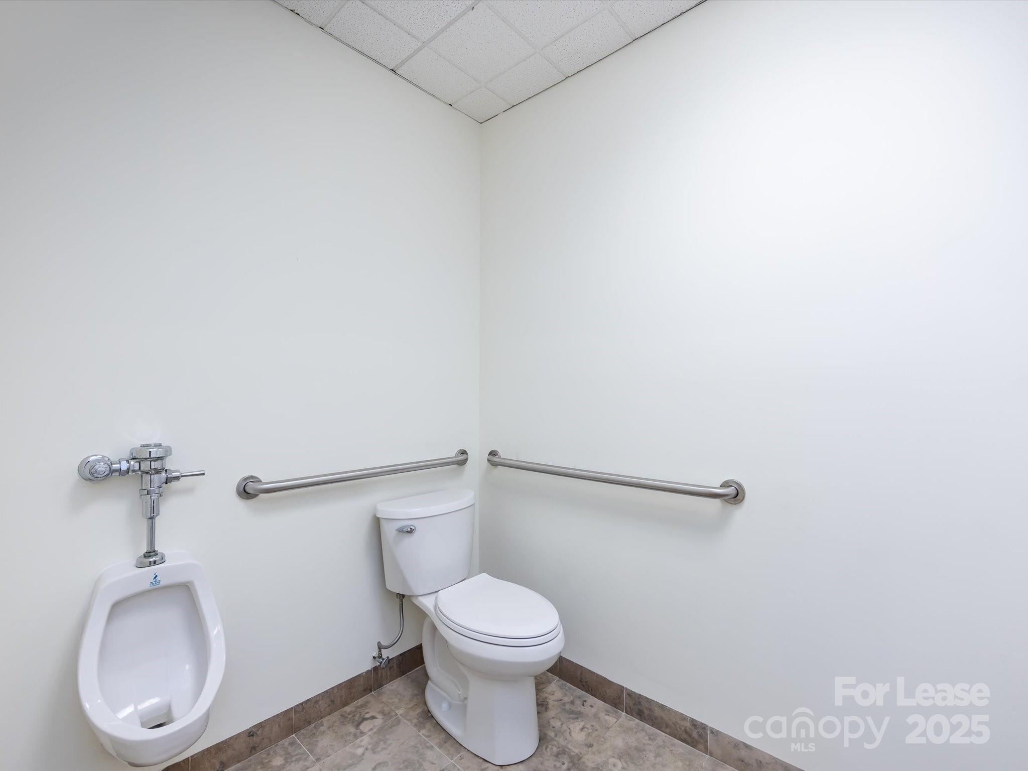 1812 W Morehead Street