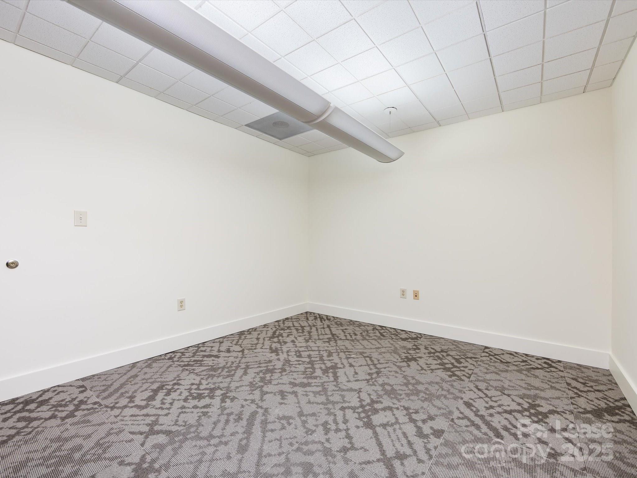 1812 W Morehead Street