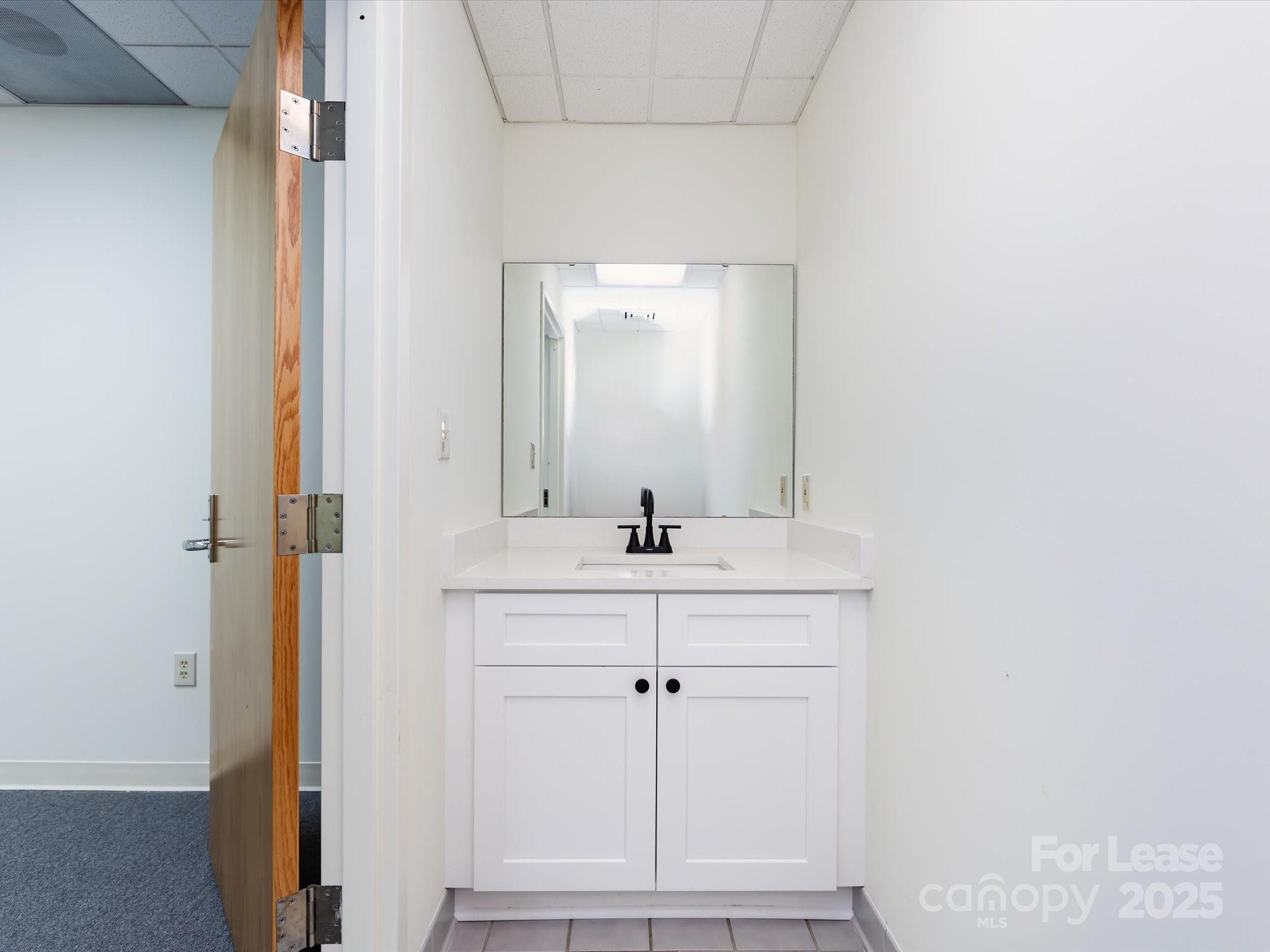 1812 W Morehead Street