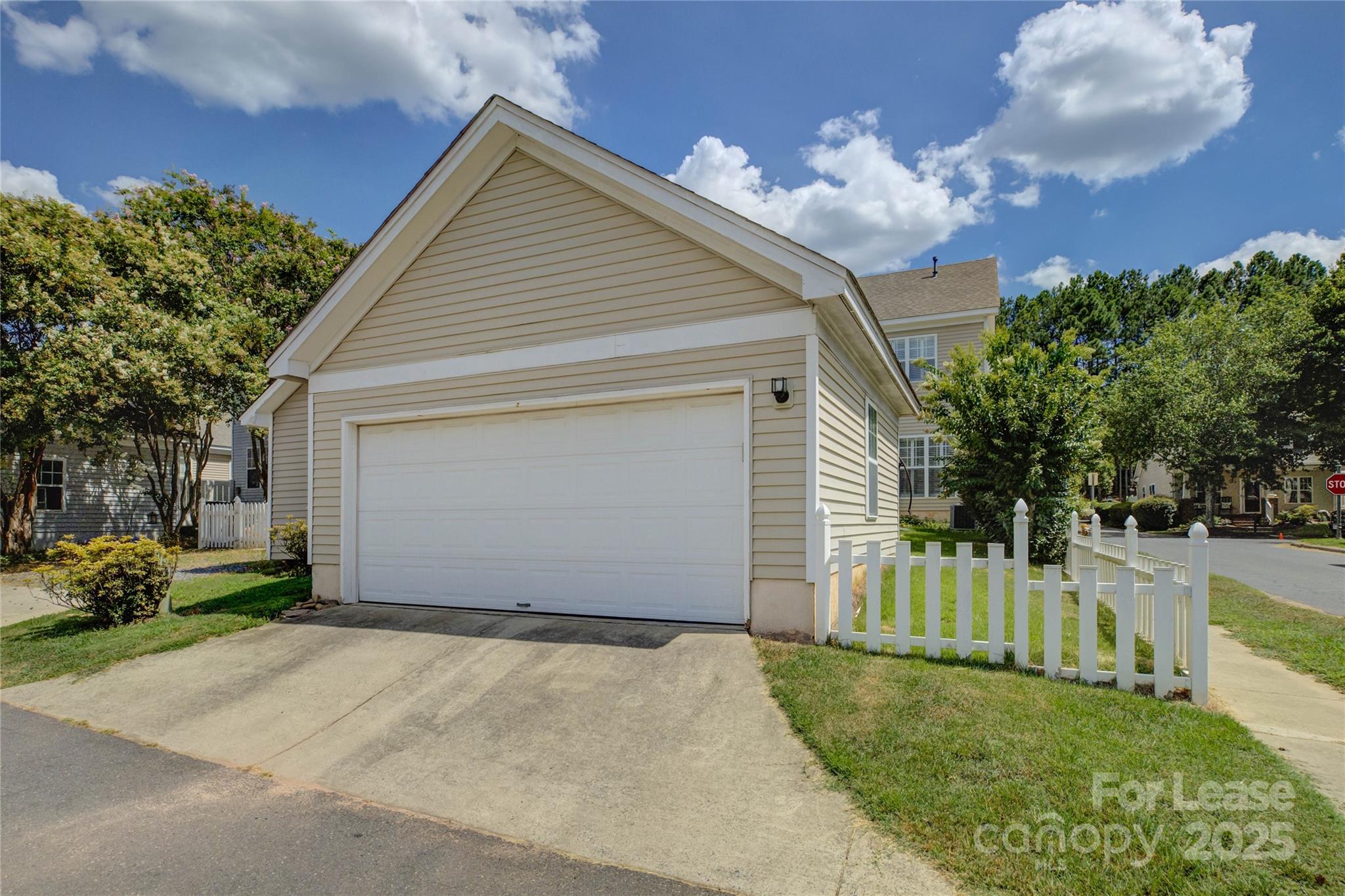 11330 Deer Ridge Lane