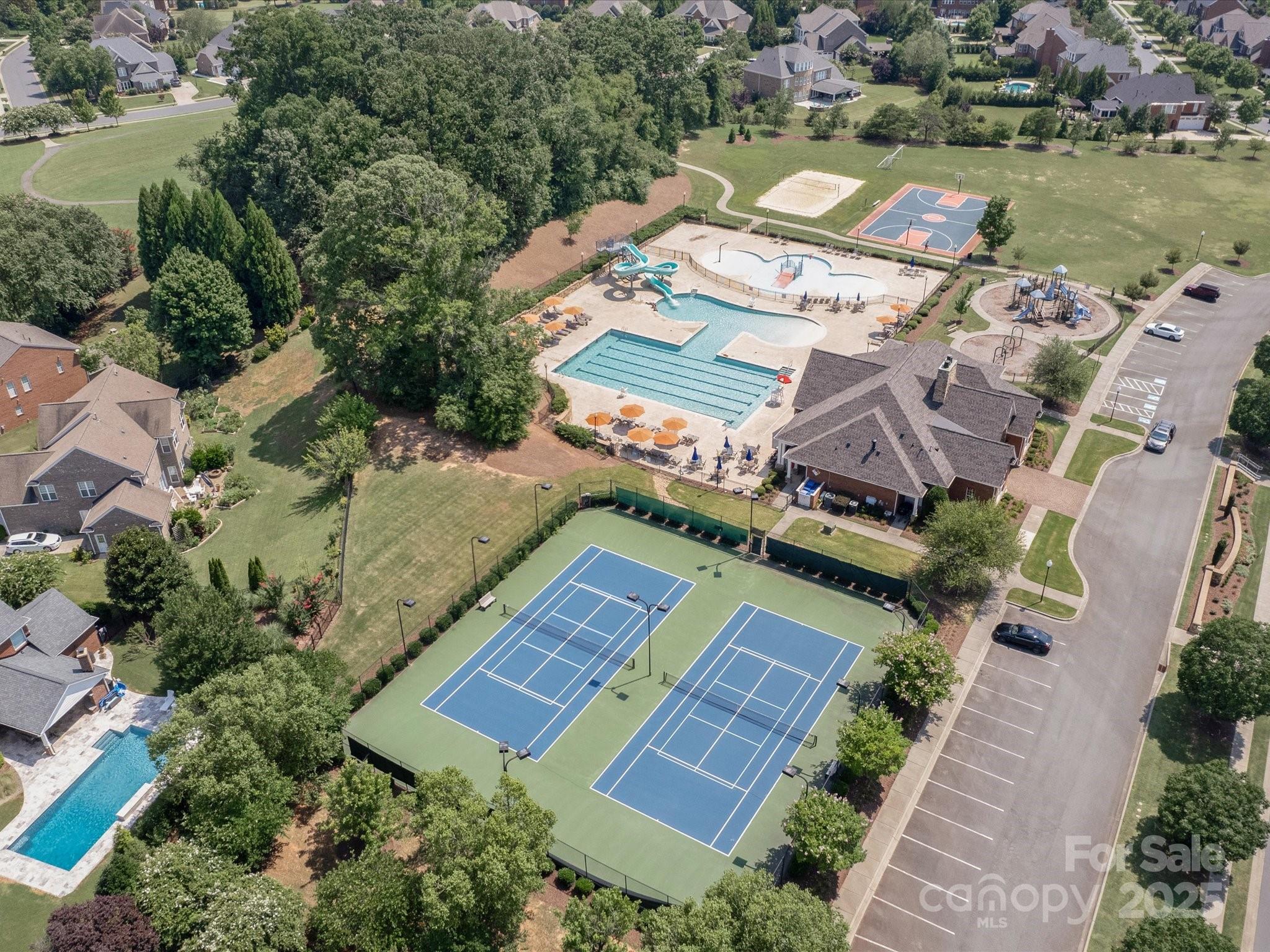 2608 Creek Manor Drive