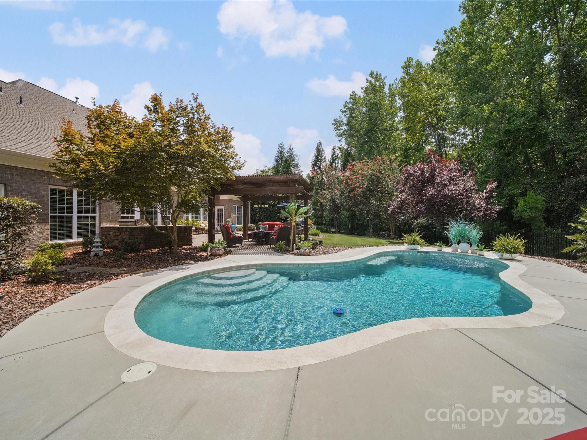 2608 Creek Manor Drive