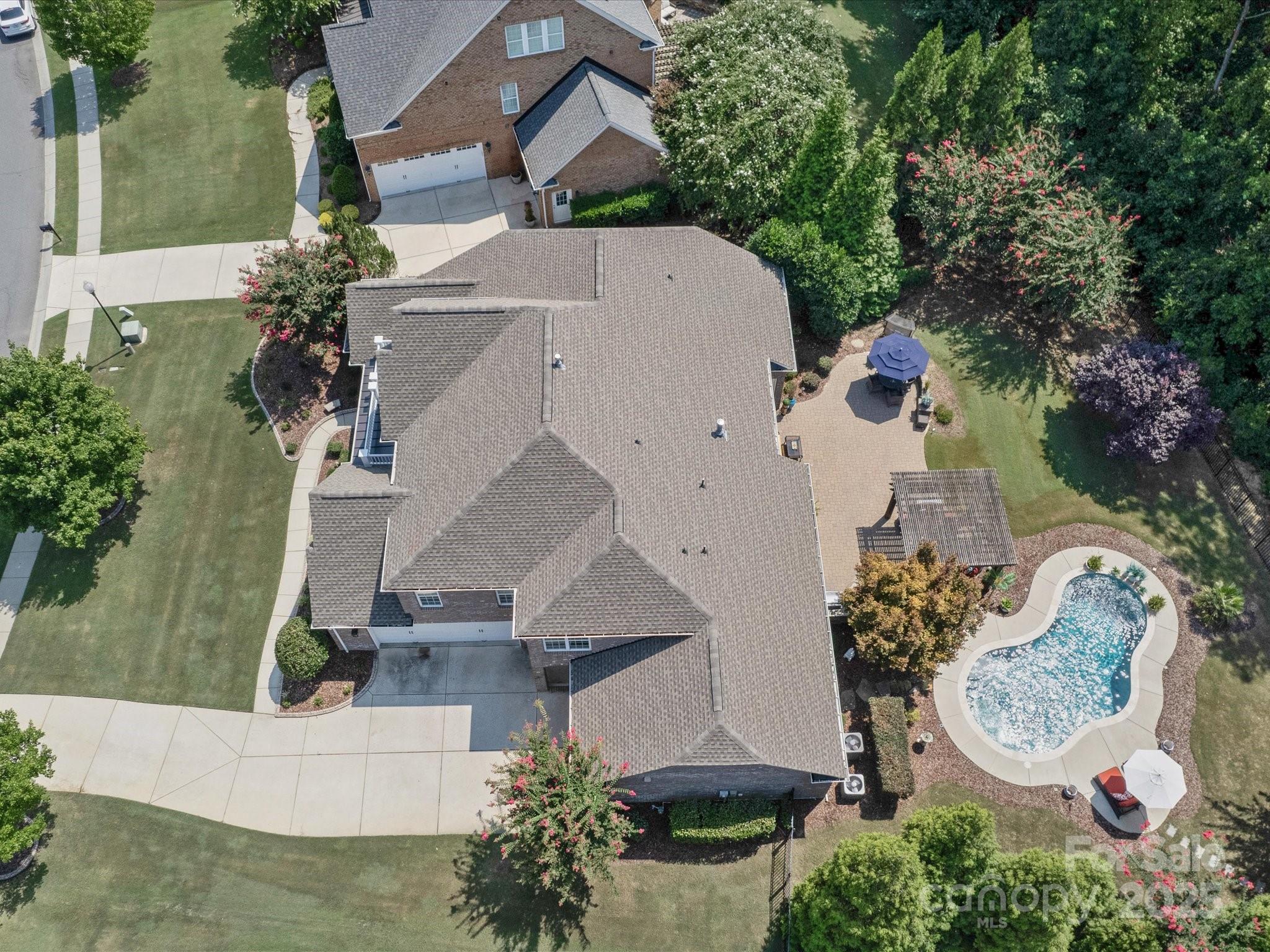 2608 Creek Manor Drive