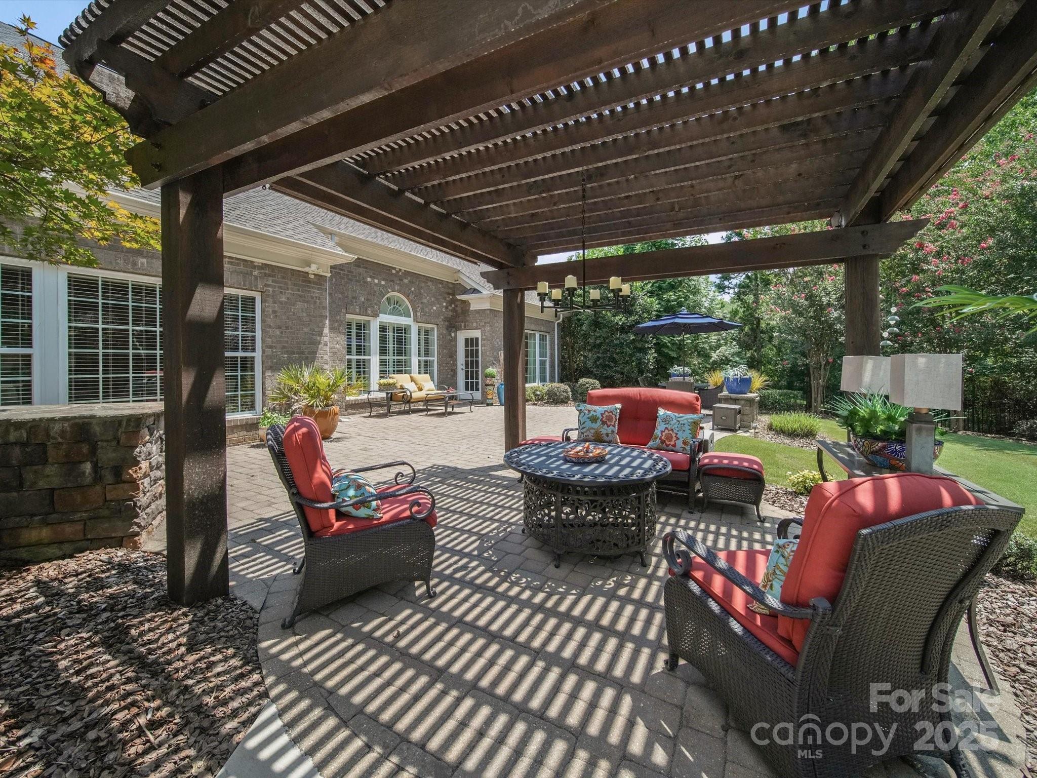 2608 Creek Manor Drive