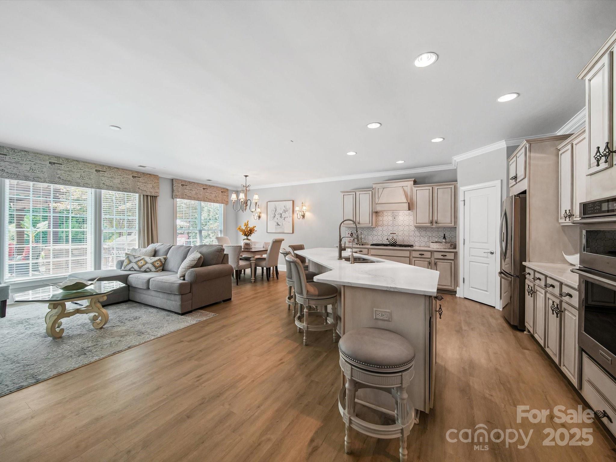 2608 Creek Manor Drive