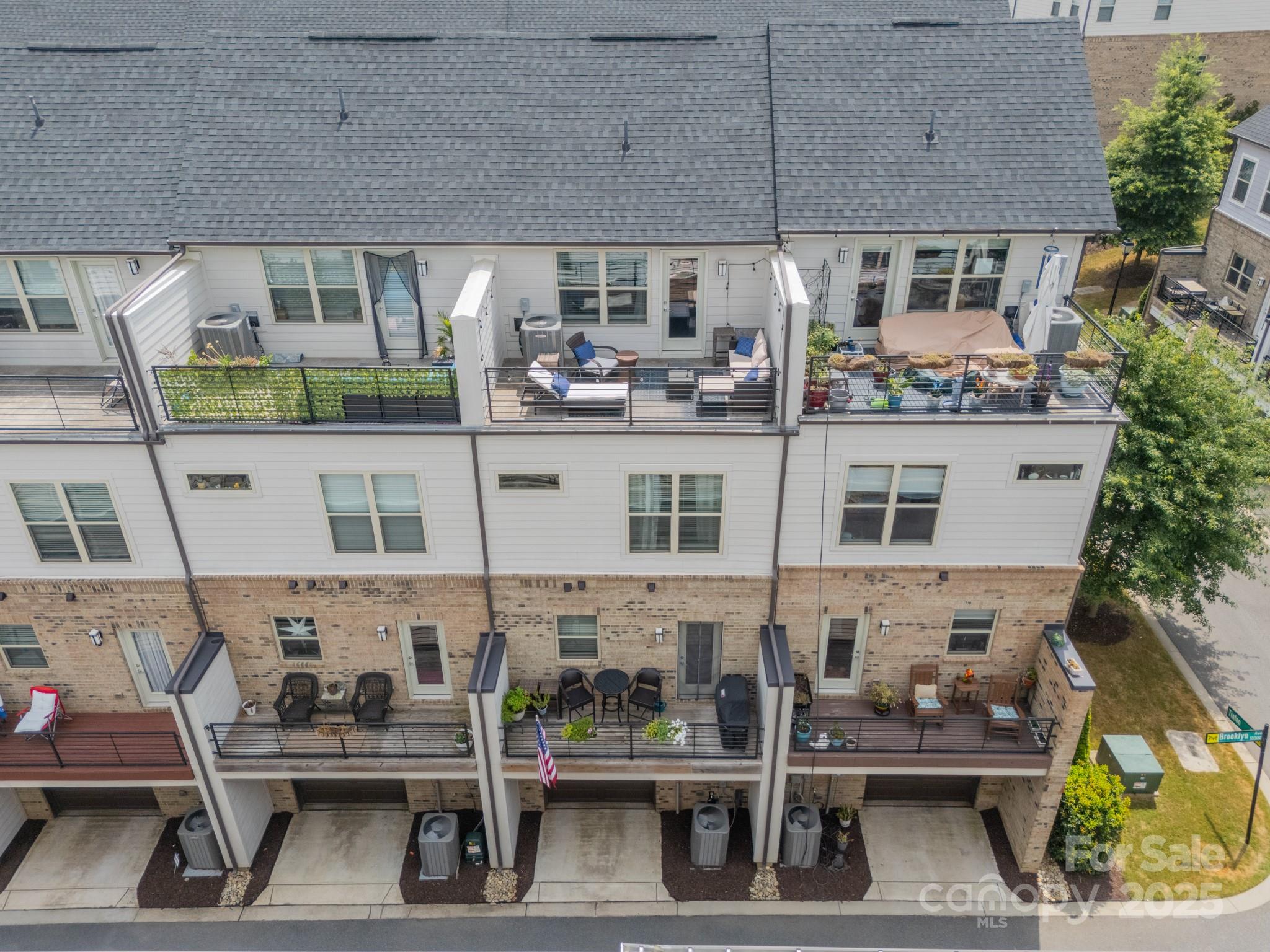 12010 Brooklyn Avenue