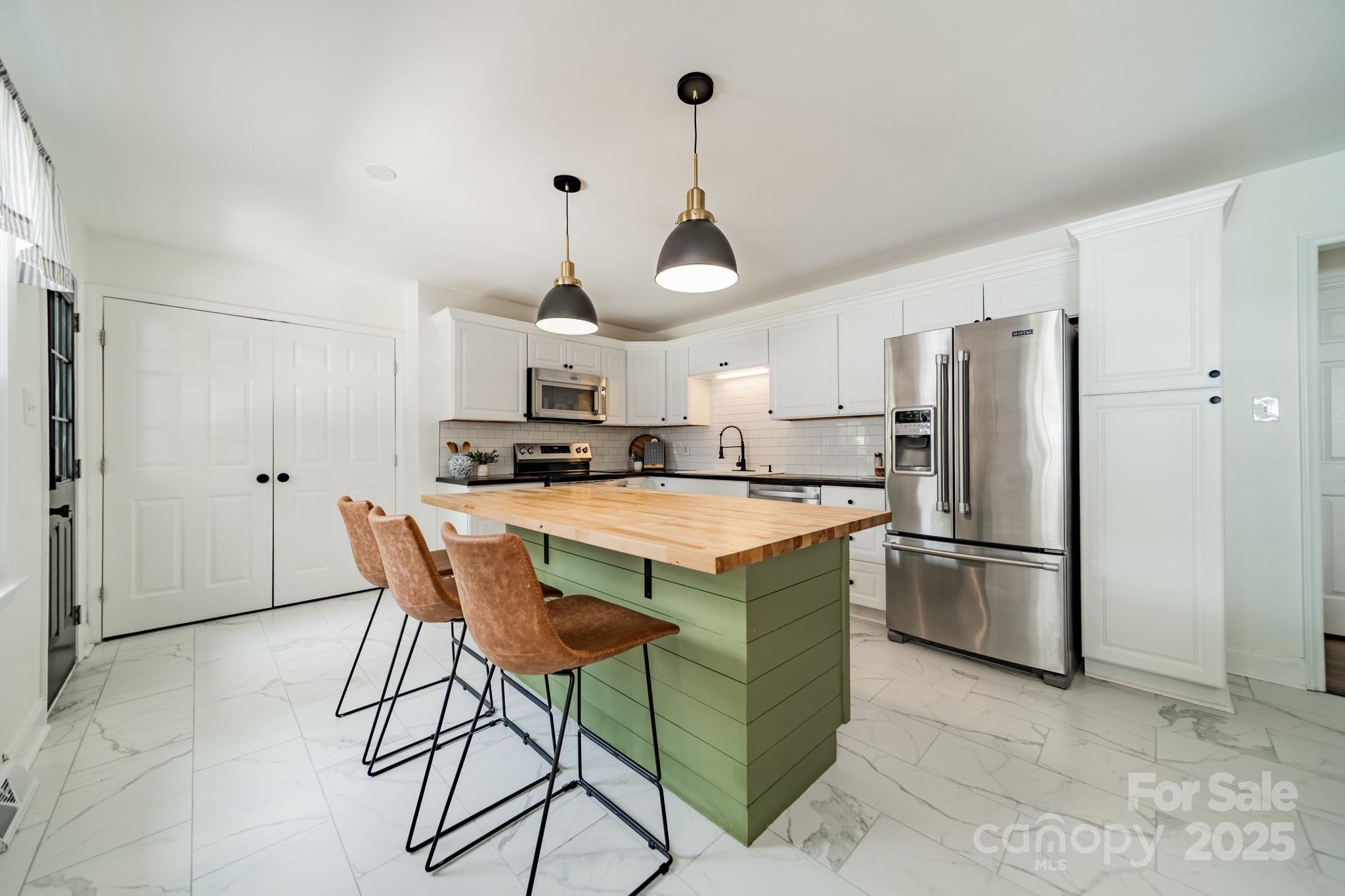 4123 Tamerlane Drive