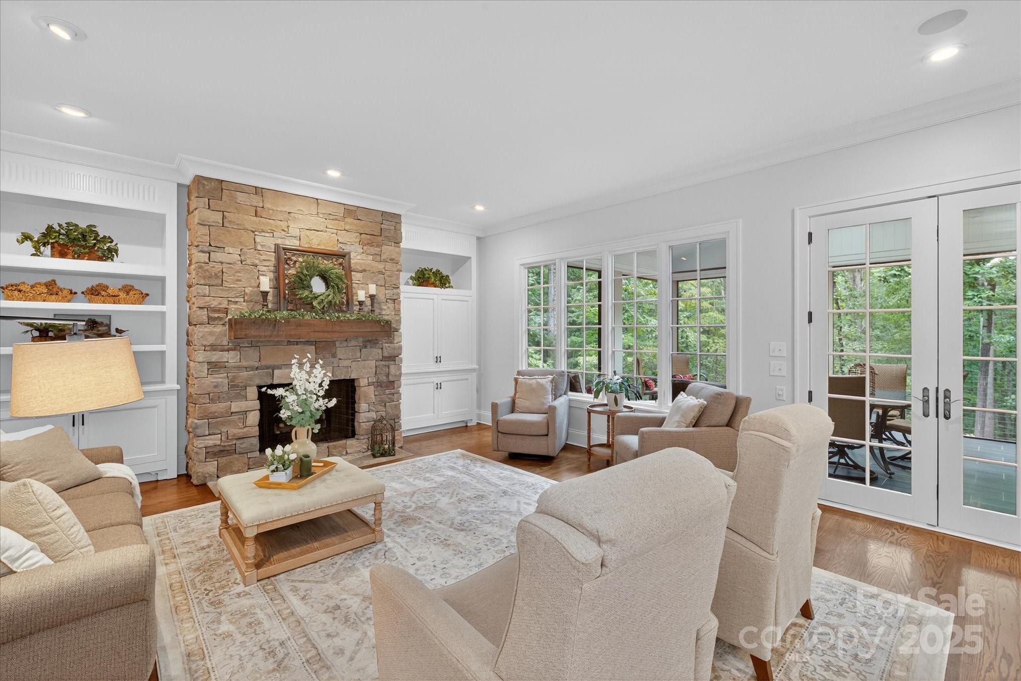 10535 Island Point Road