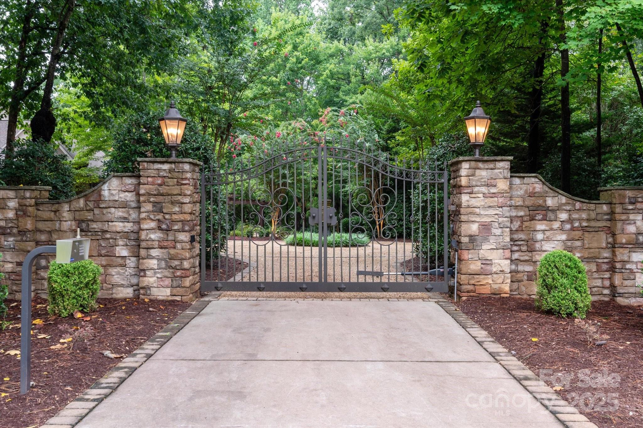 10535 Island Point Road