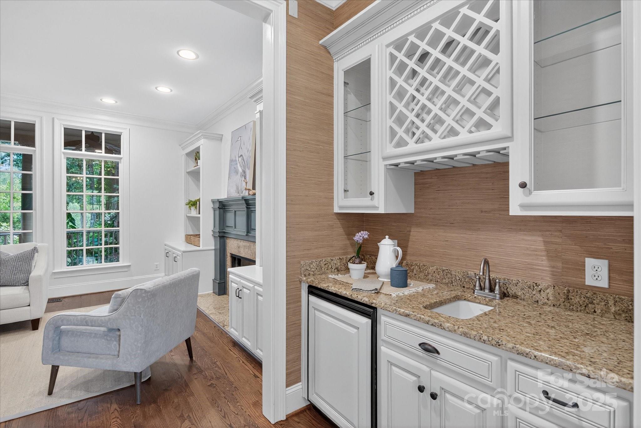 9017 Man Of War Drive