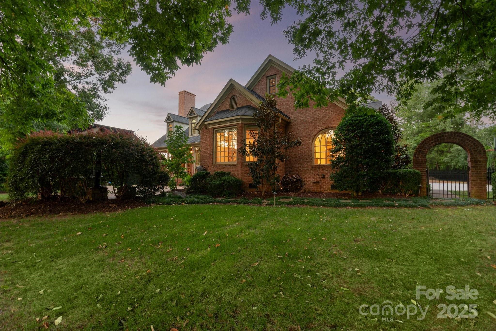 9017 Man Of War Drive