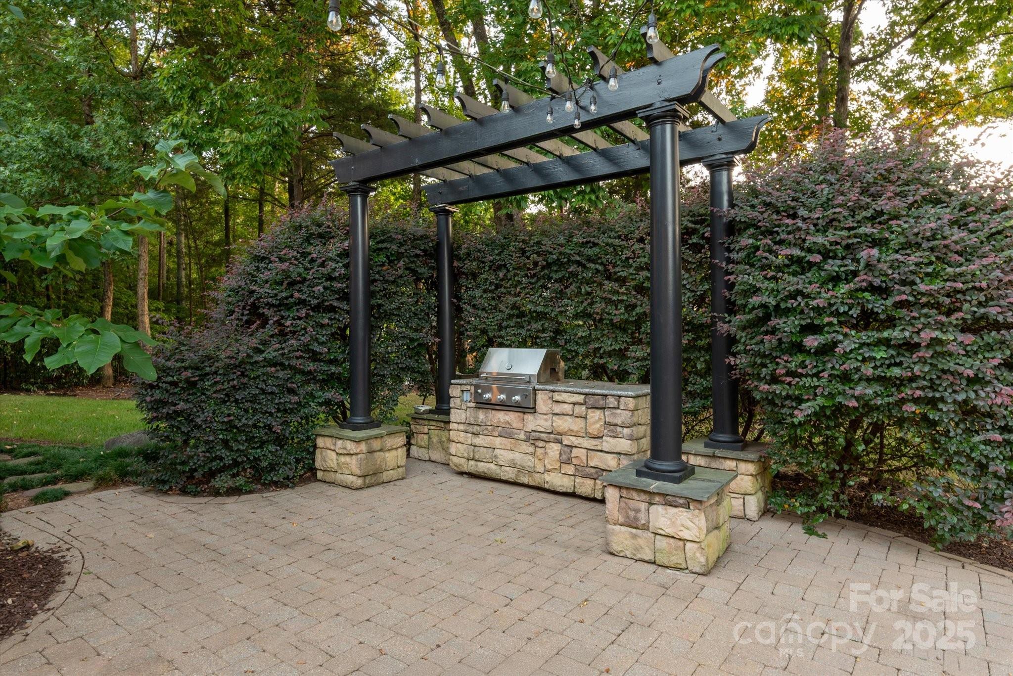 9017 Man Of War Drive