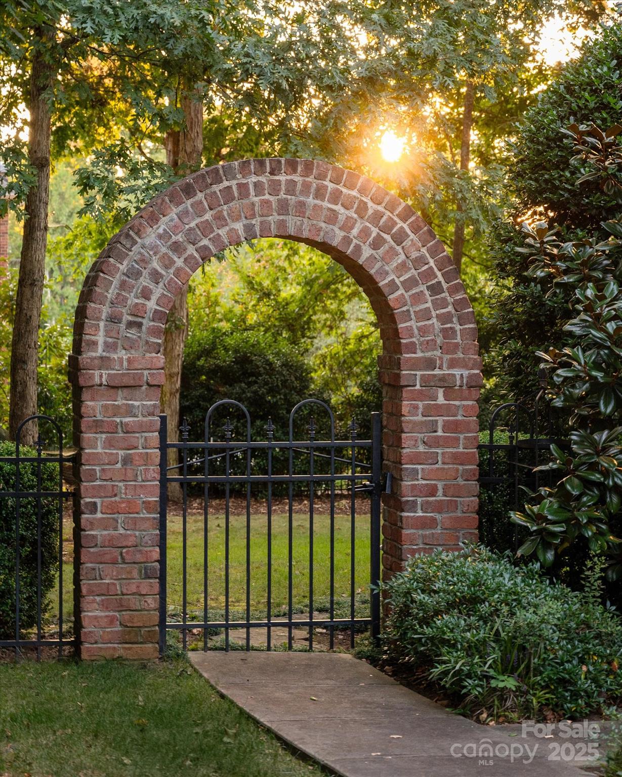 9017 Man Of War Drive