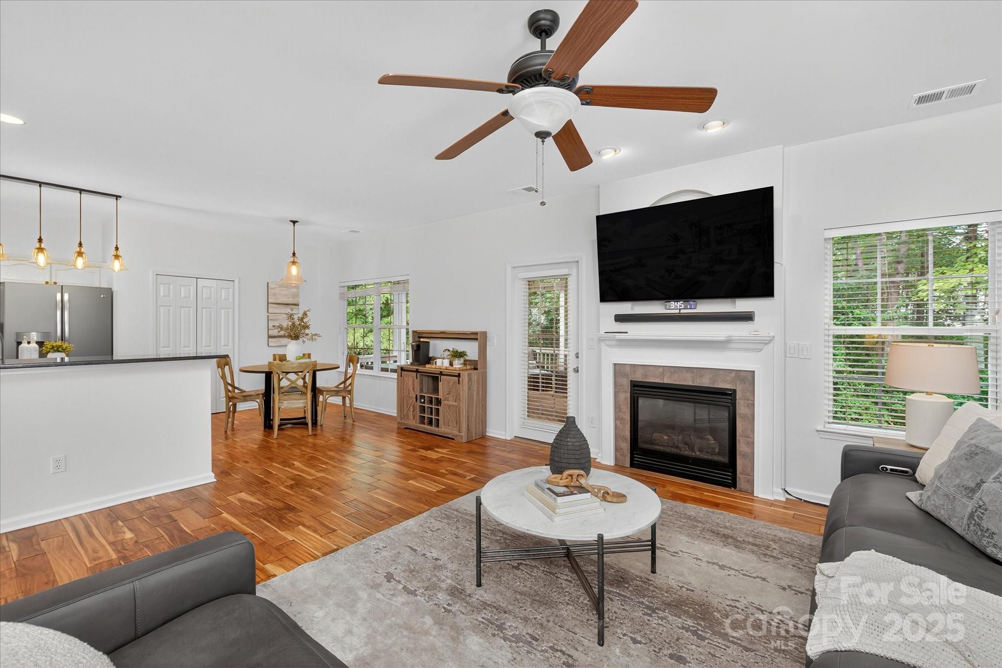 2524 Macie Glen Court