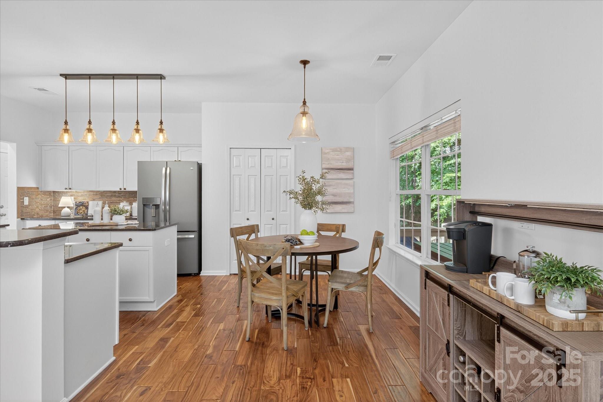 2524 Macie Glen Court