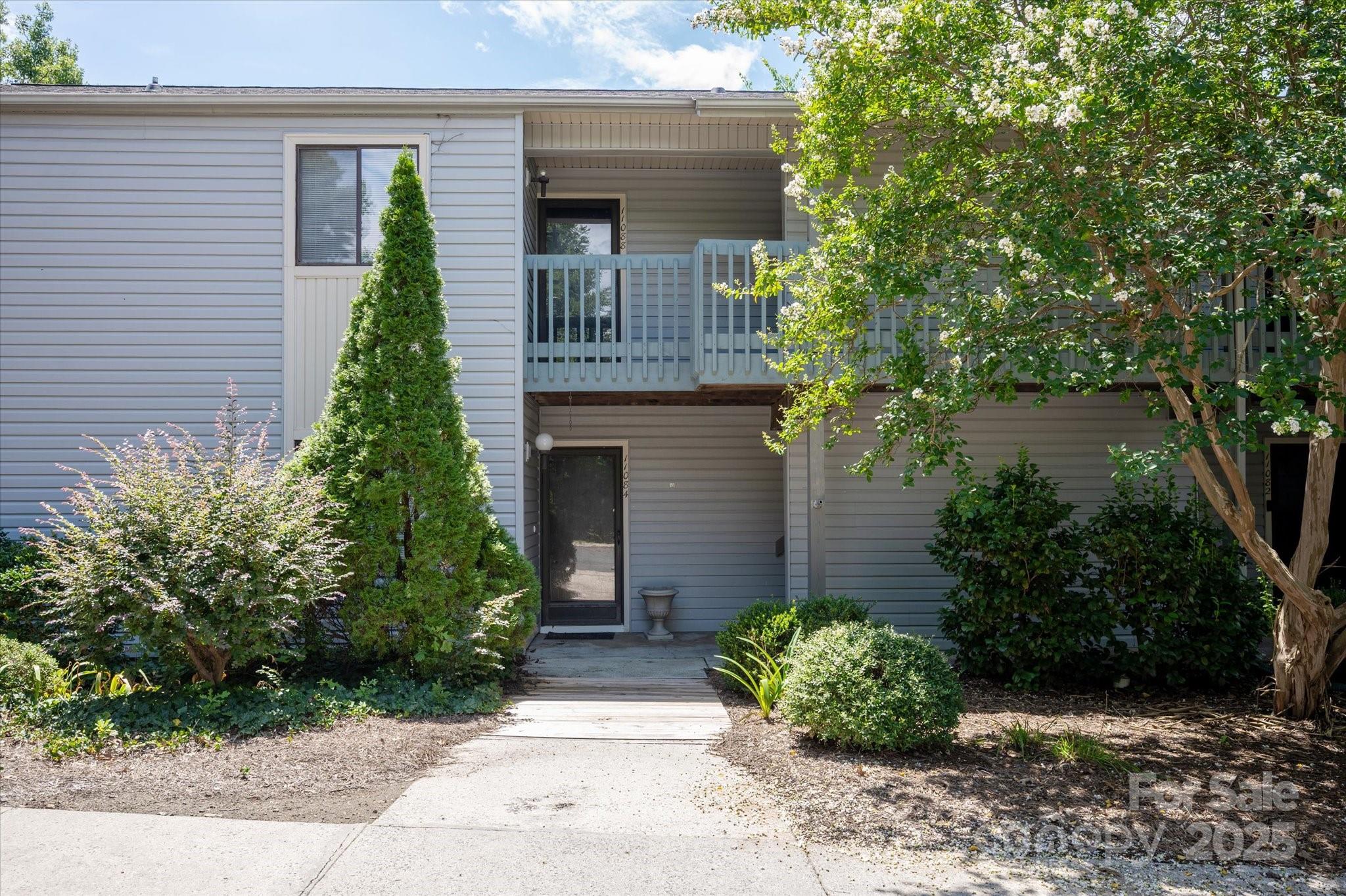 11084 Harrowfield Road