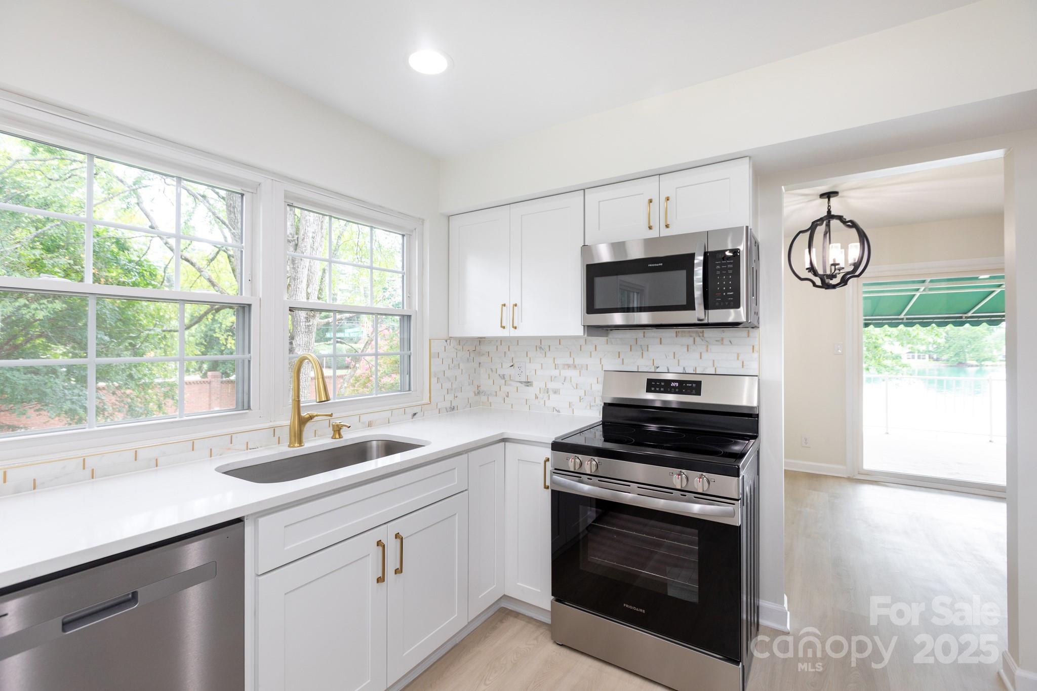 8356 Meadow Lakes Drive