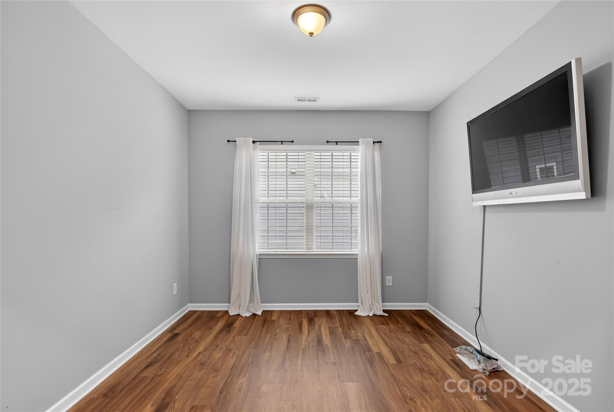 4057 Channel Islands Way