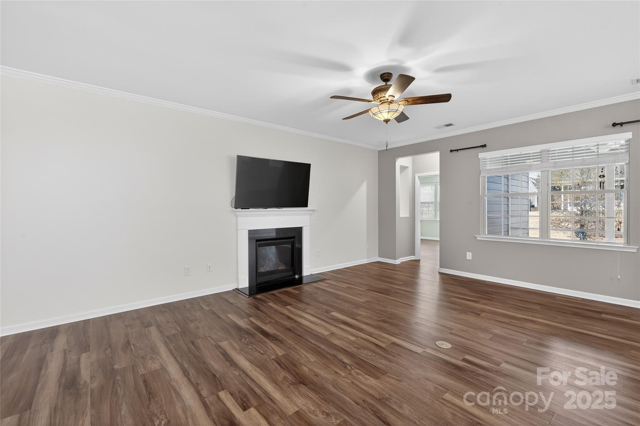 4057 Channel Islands Way