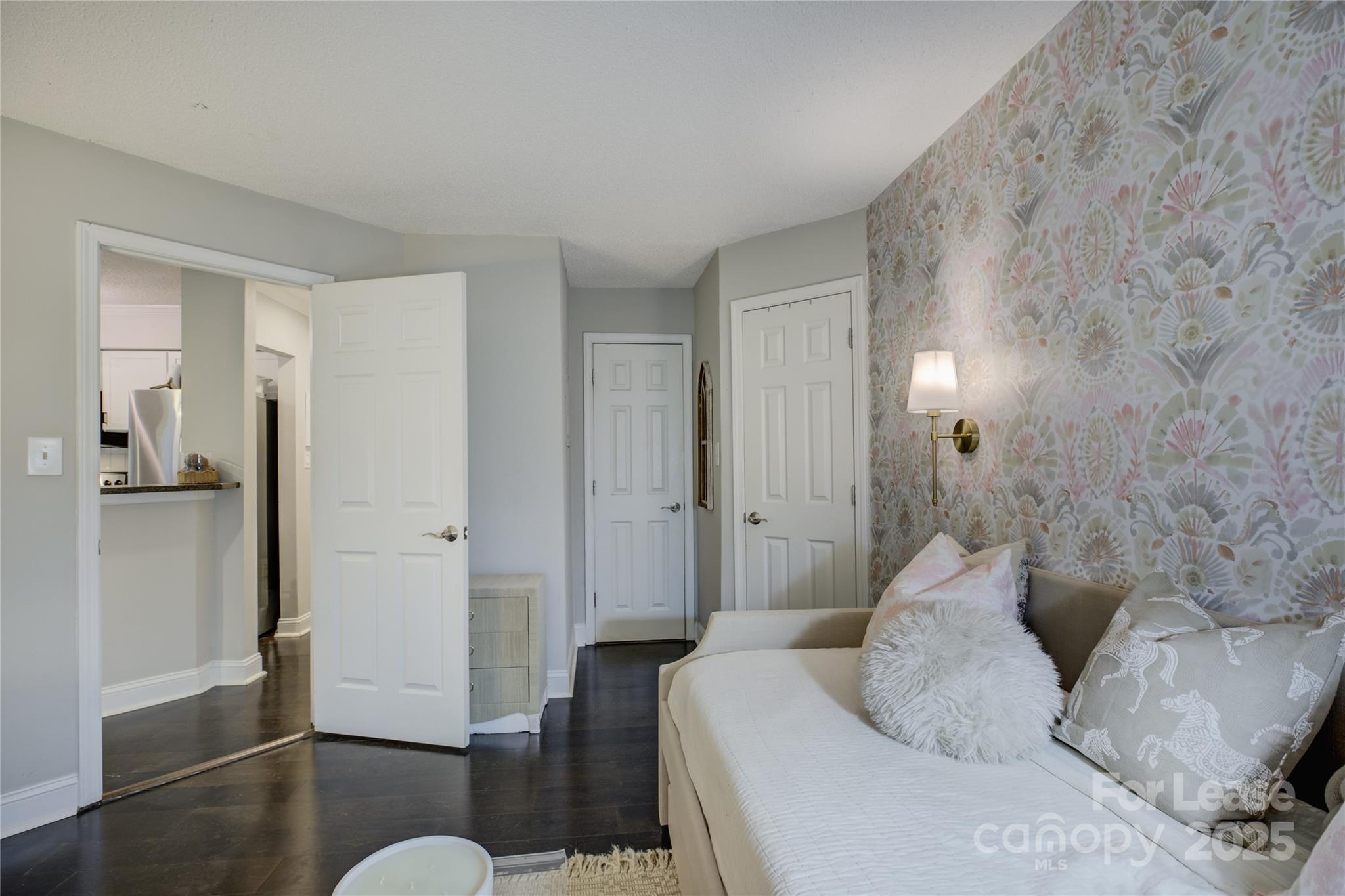 2506 Cranbrook Lane Unit: 1