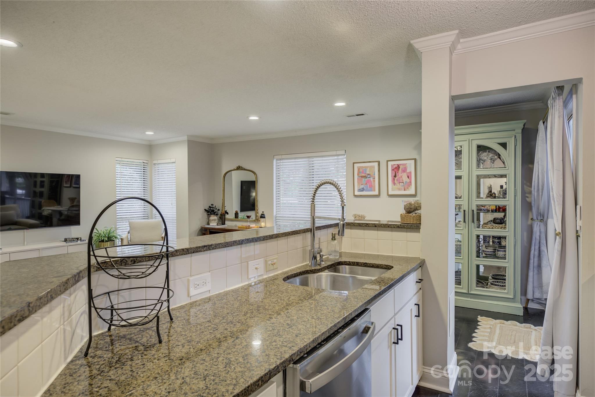 2506 Cranbrook Lane Unit: 1